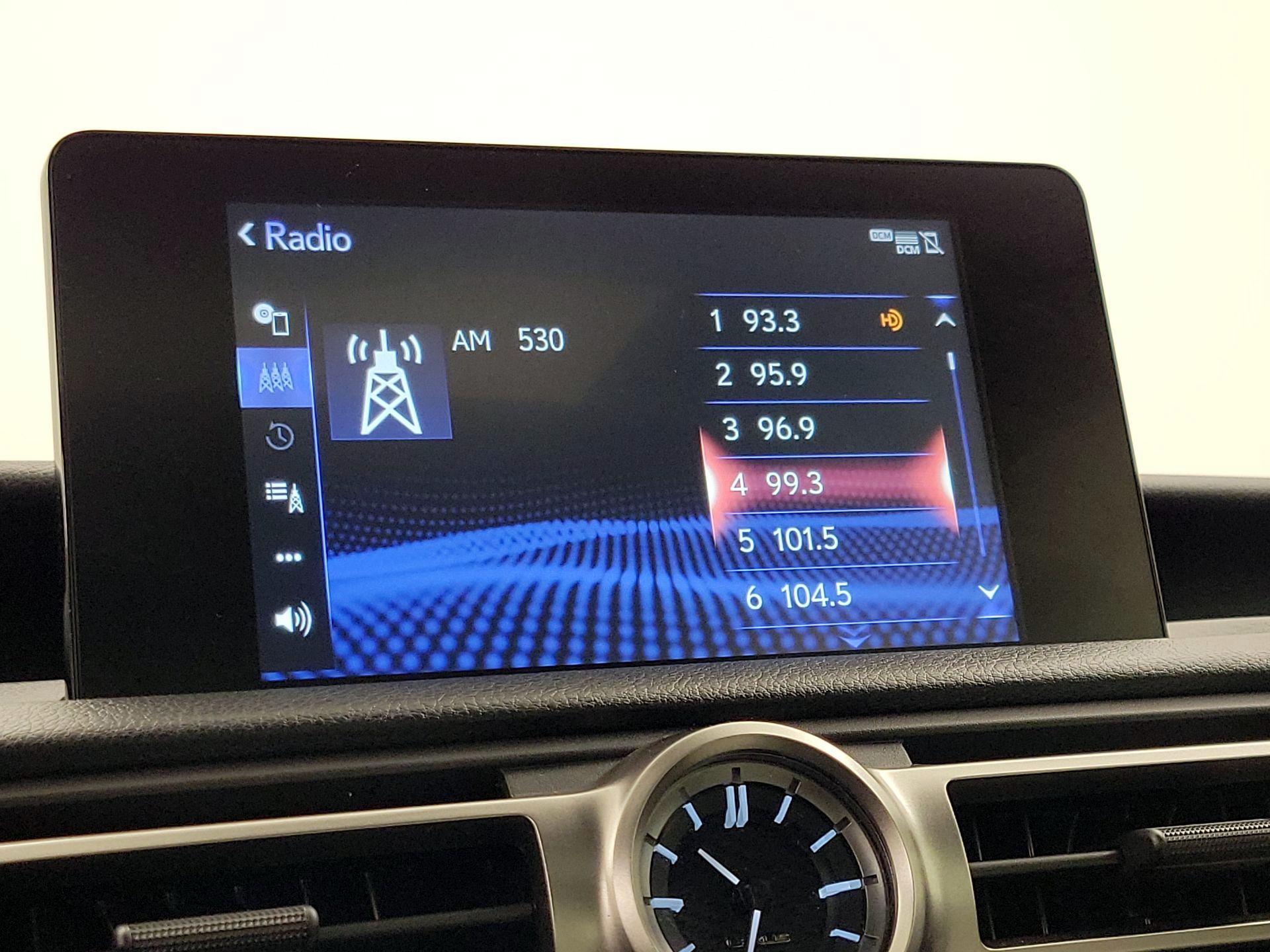 Thumbnail: 2021 Lexus IS - 15