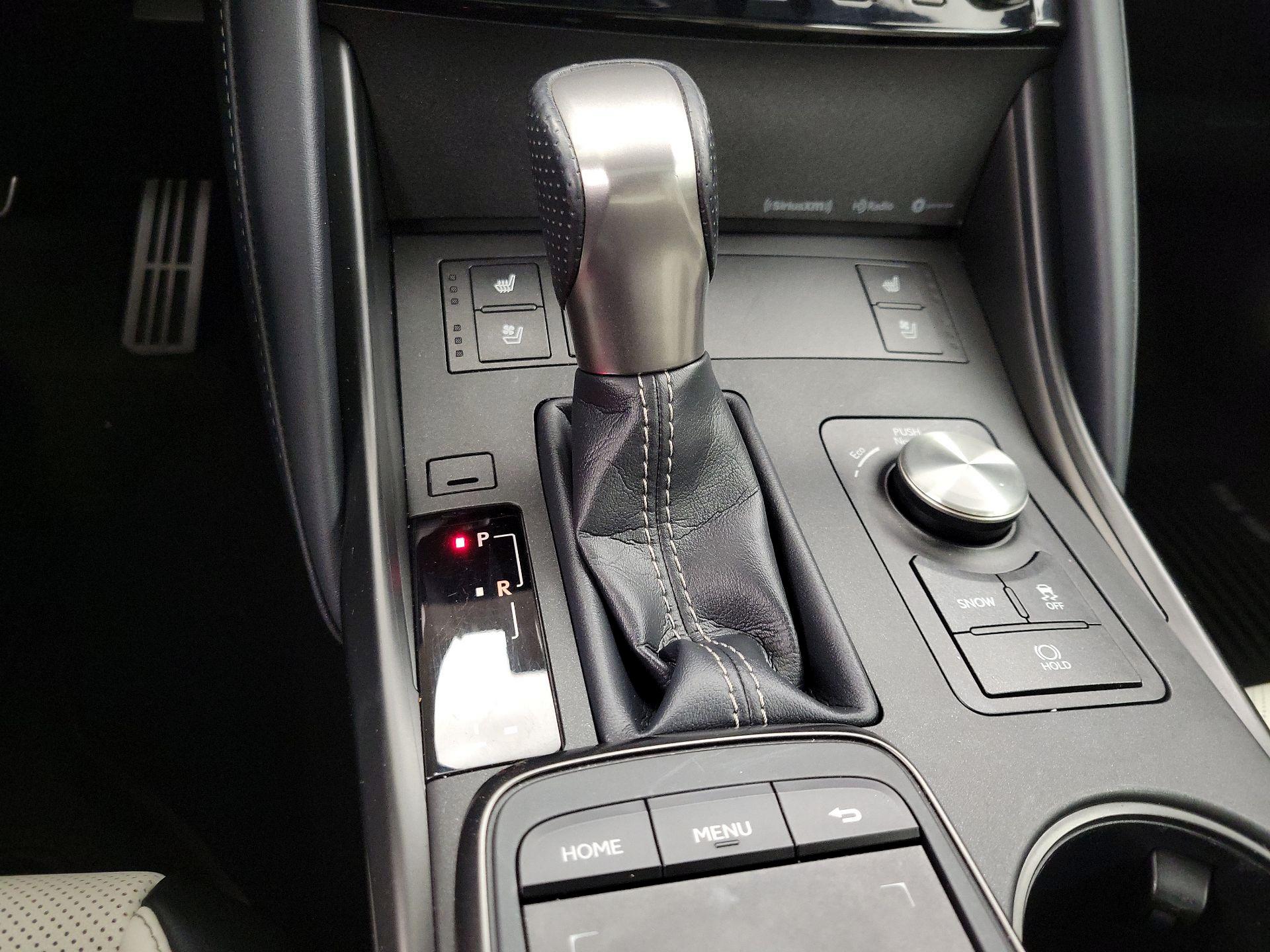 Thumbnail: 2021 Lexus IS - 17