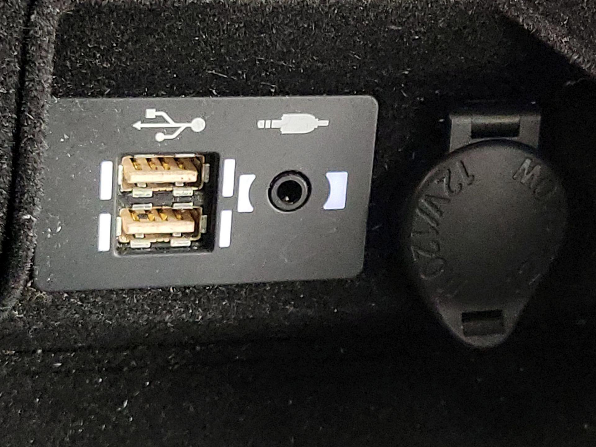 Thumbnail: 2021 Lexus IS - 18