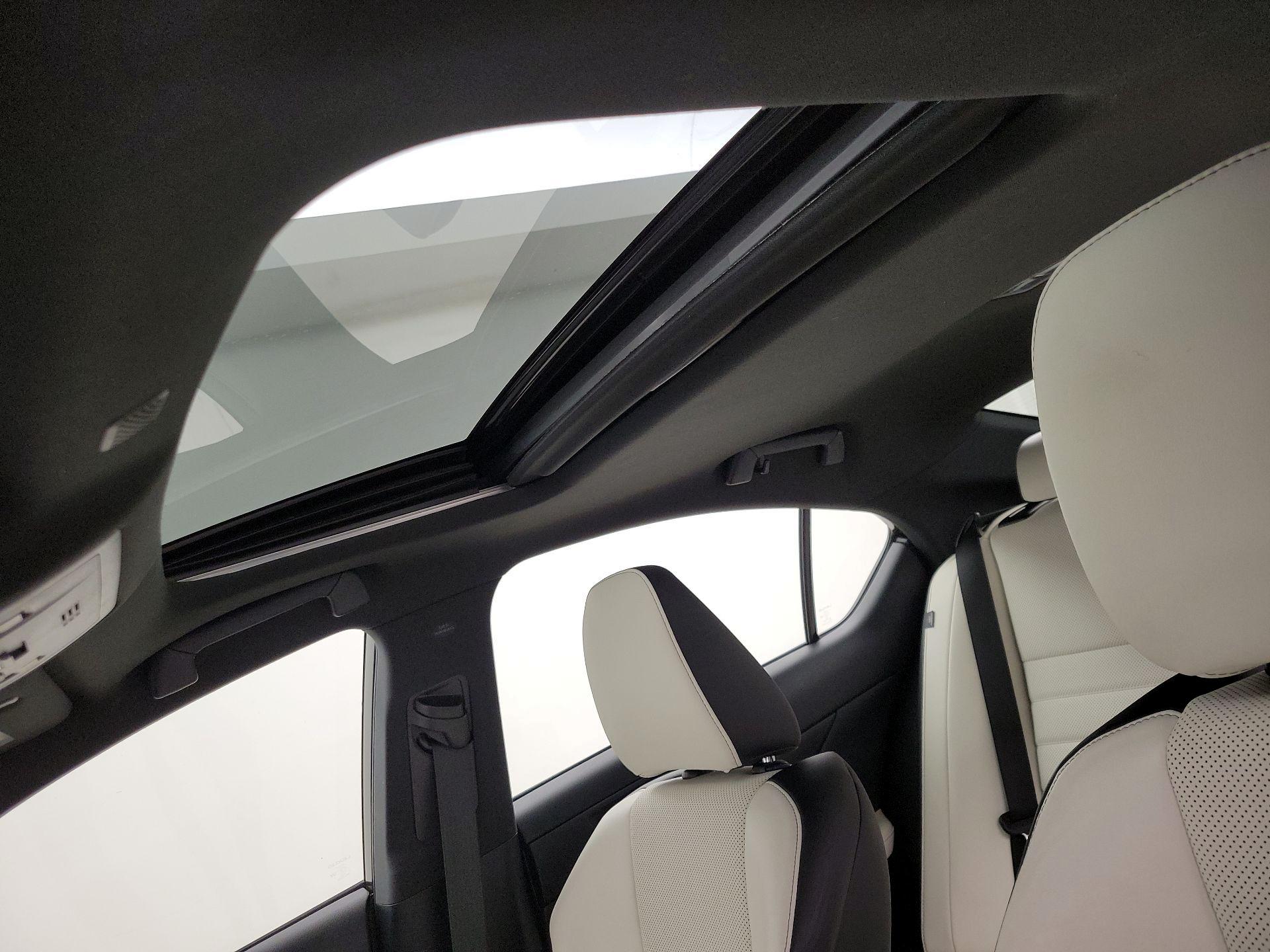 Thumbnail: 2021 Lexus IS - 19