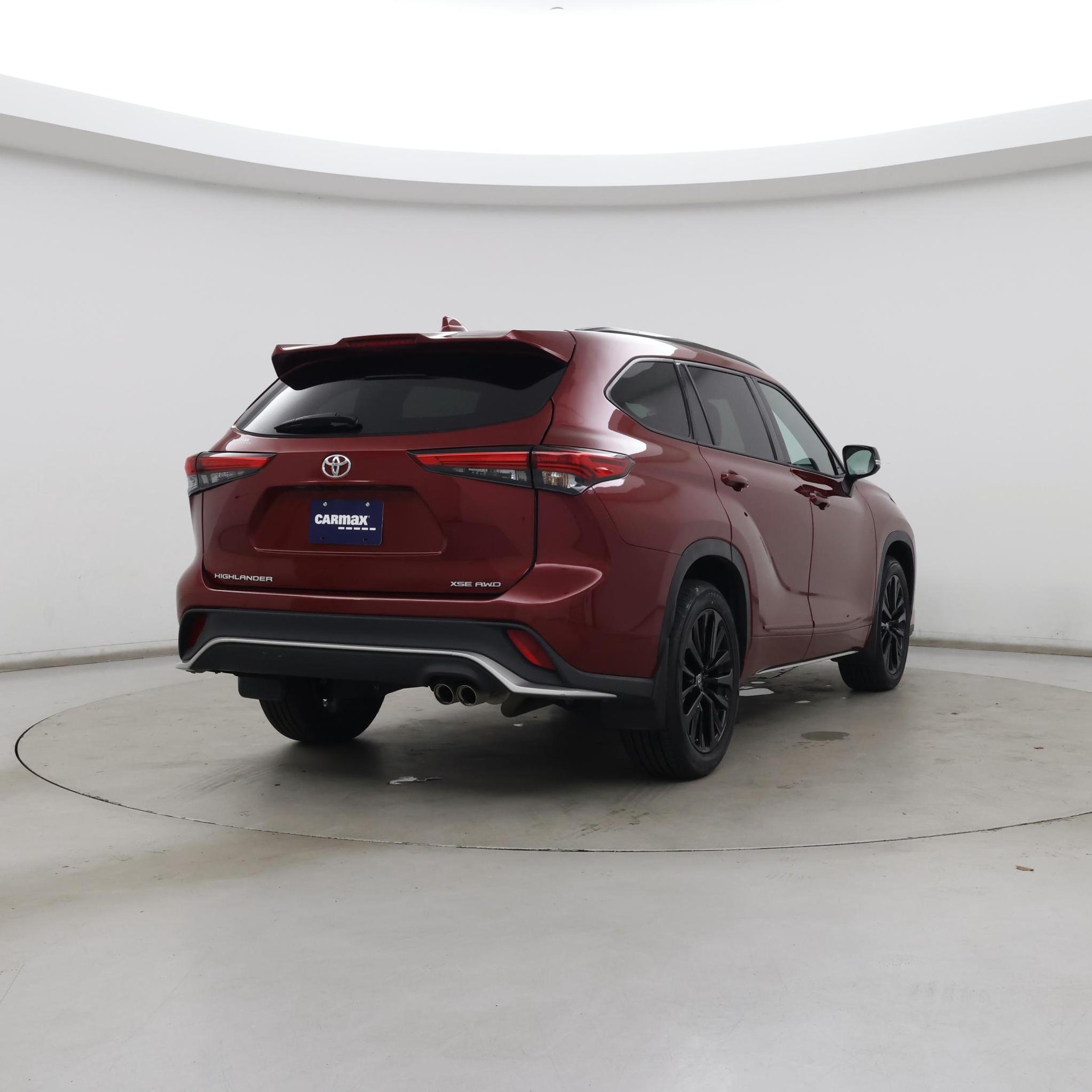 Thumbnail: 2023 Toyota Highlander - 8