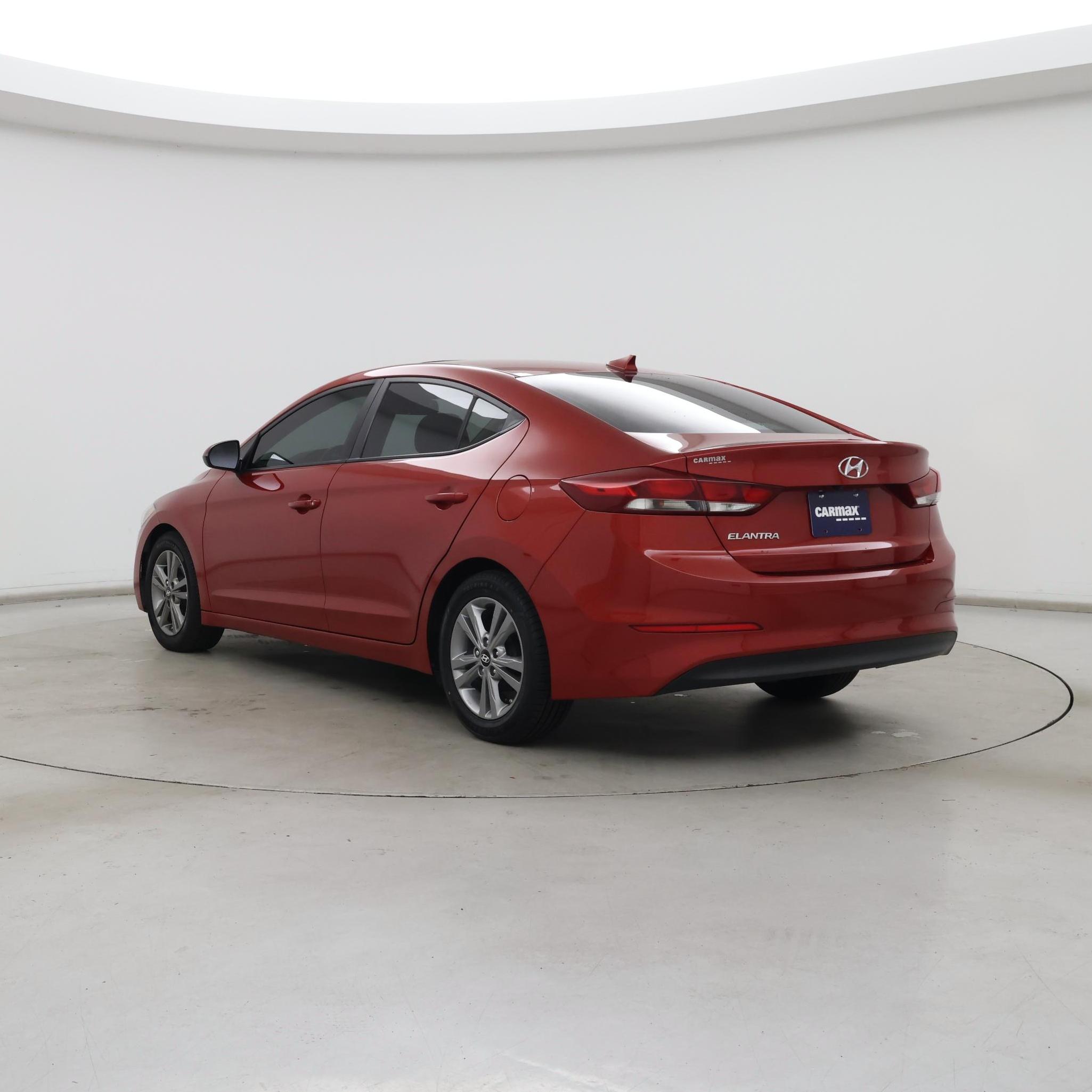 Thumbnail: 2017 Hyundai Elantra - 2