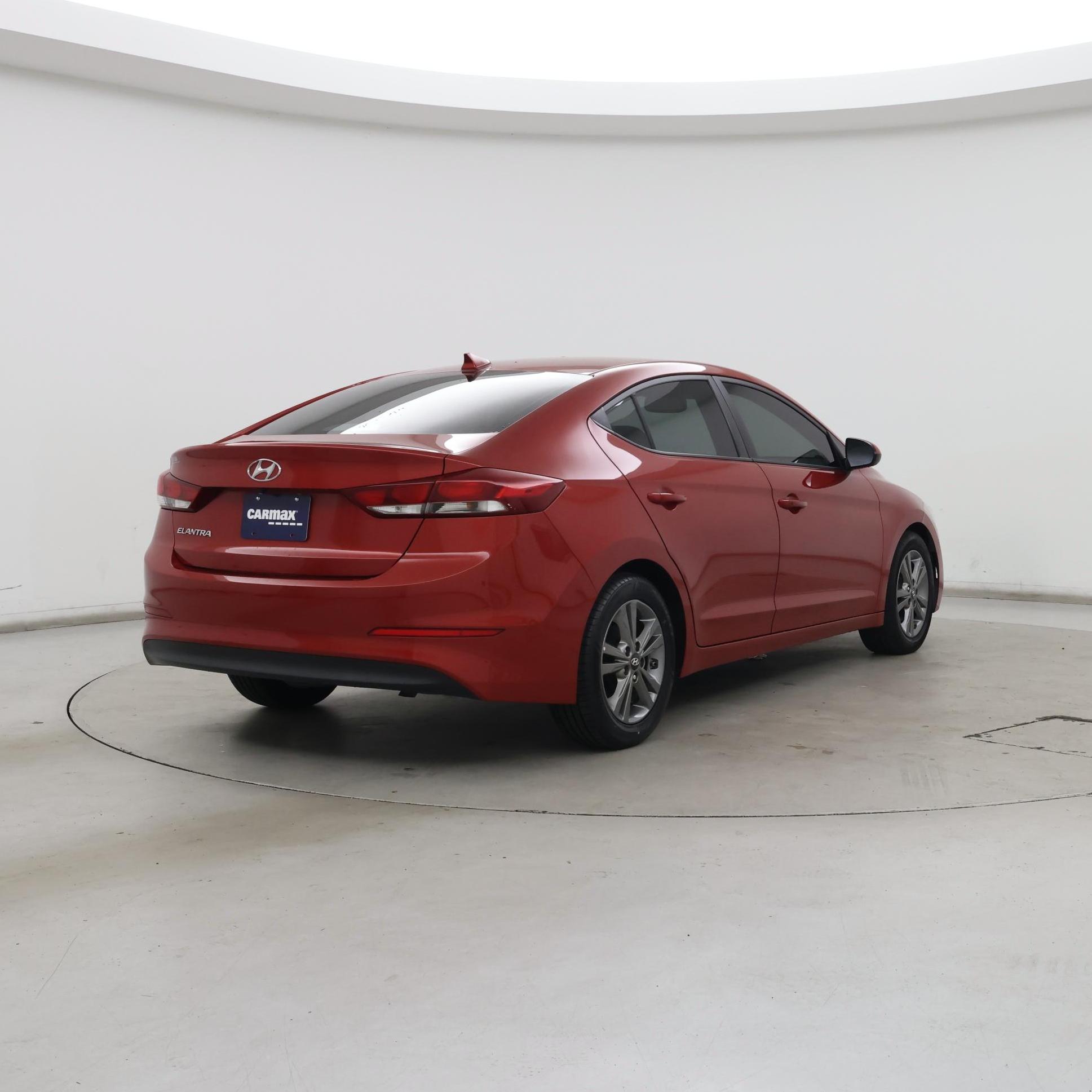 Thumbnail: 2017 Hyundai Elantra - 8