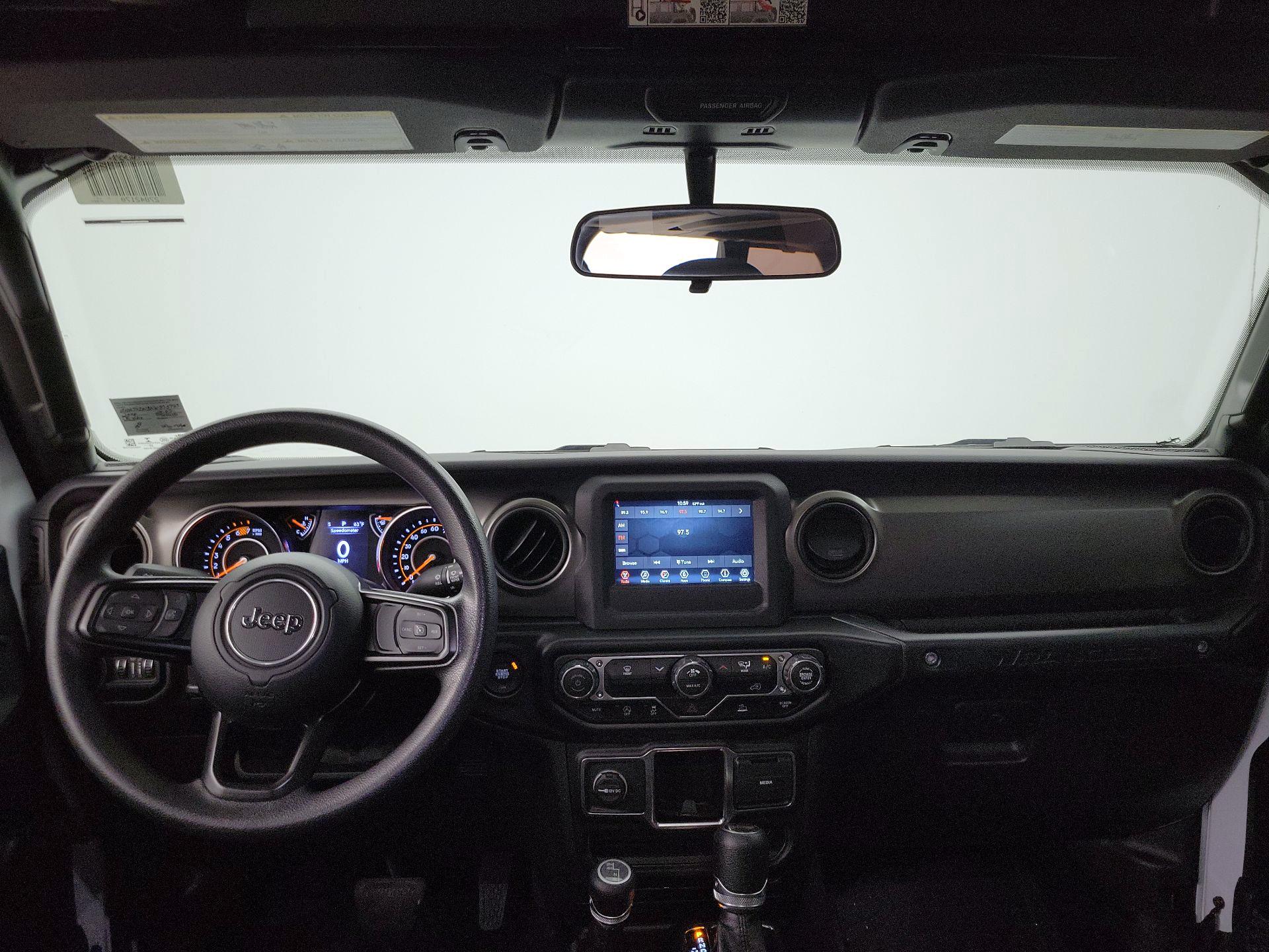 Thumbnail: 2022 Jeep Wrangler - 9