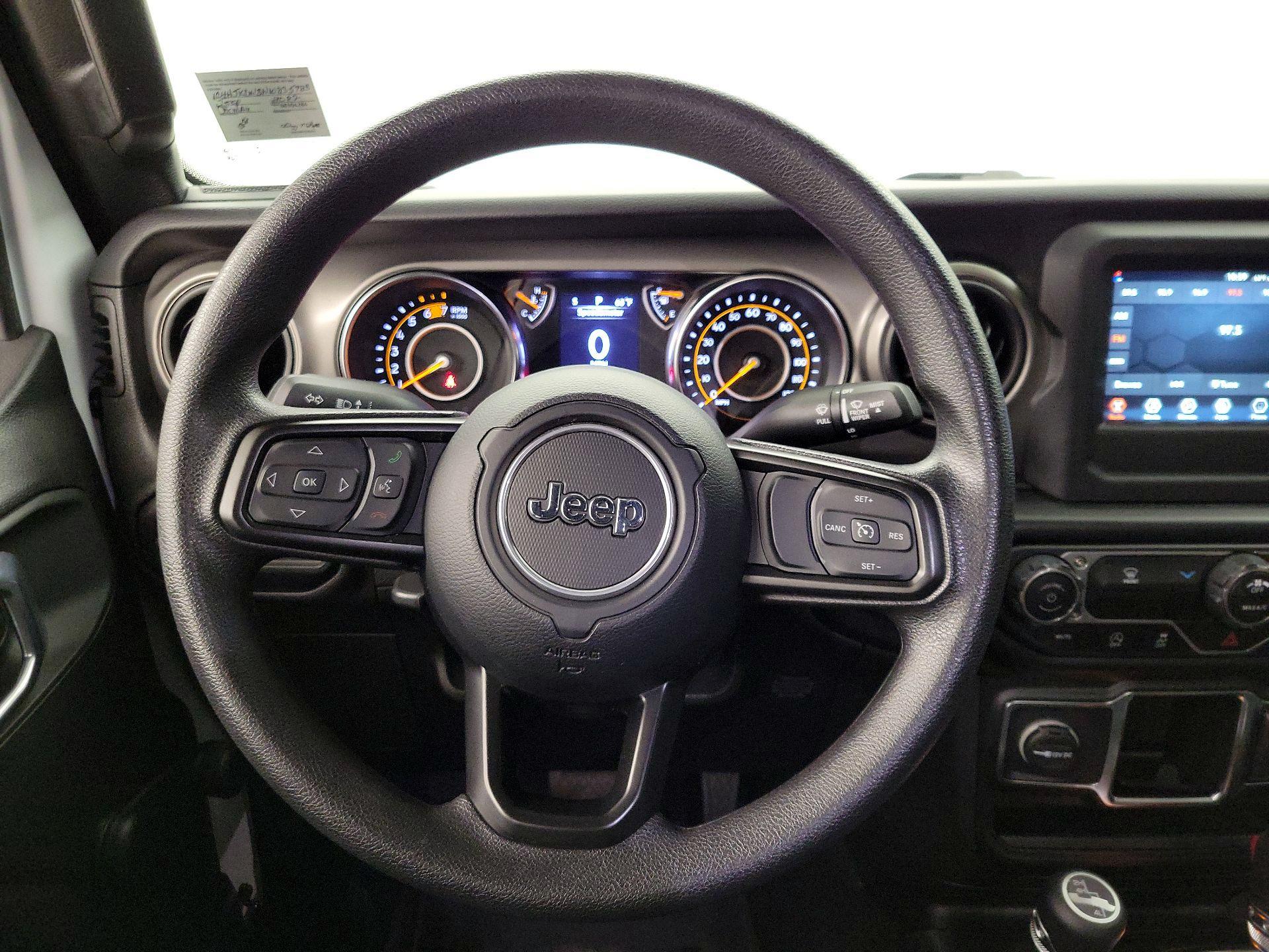 Thumbnail: 2022 Jeep Wrangler - 10