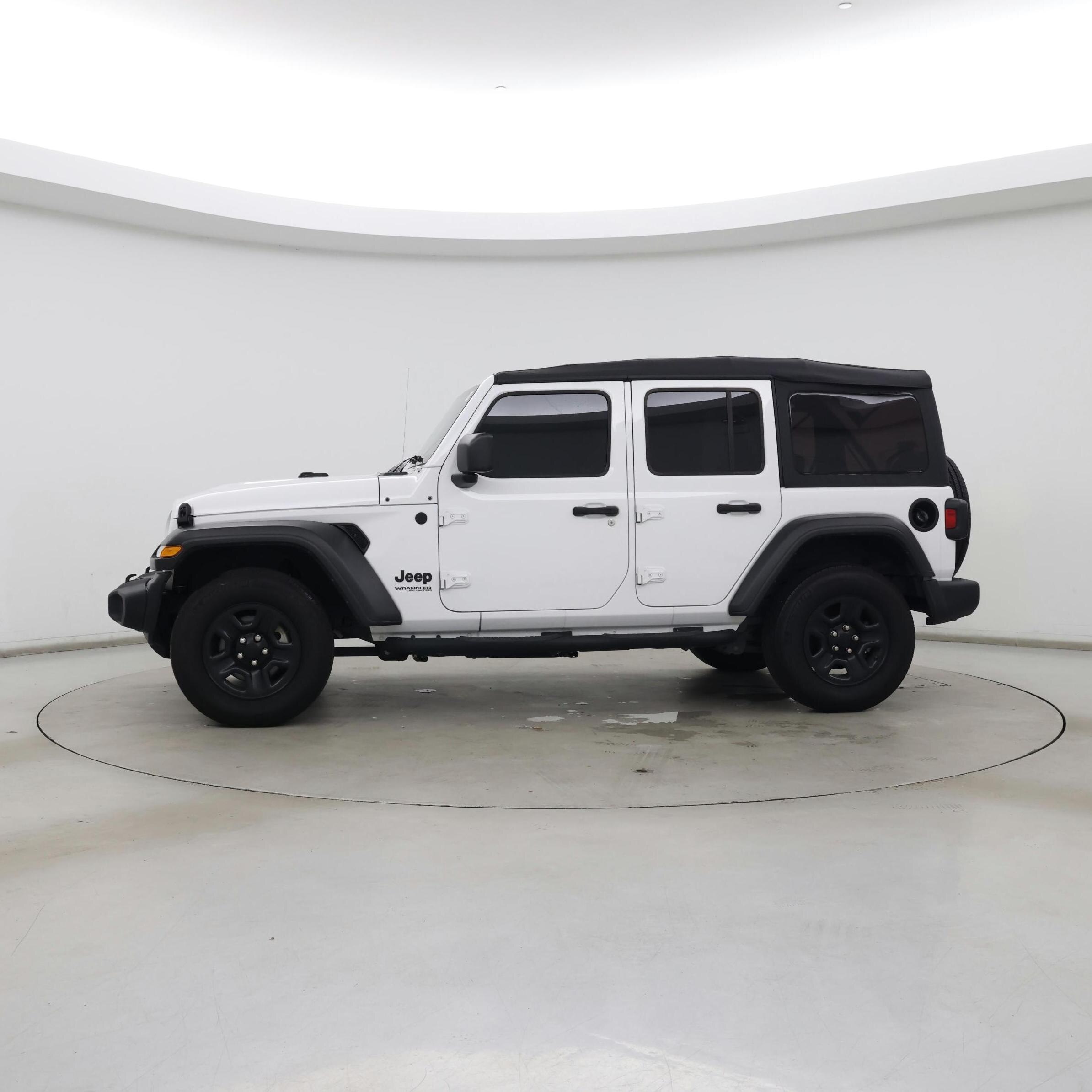 Thumbnail: 2022 Jeep Wrangler - 3