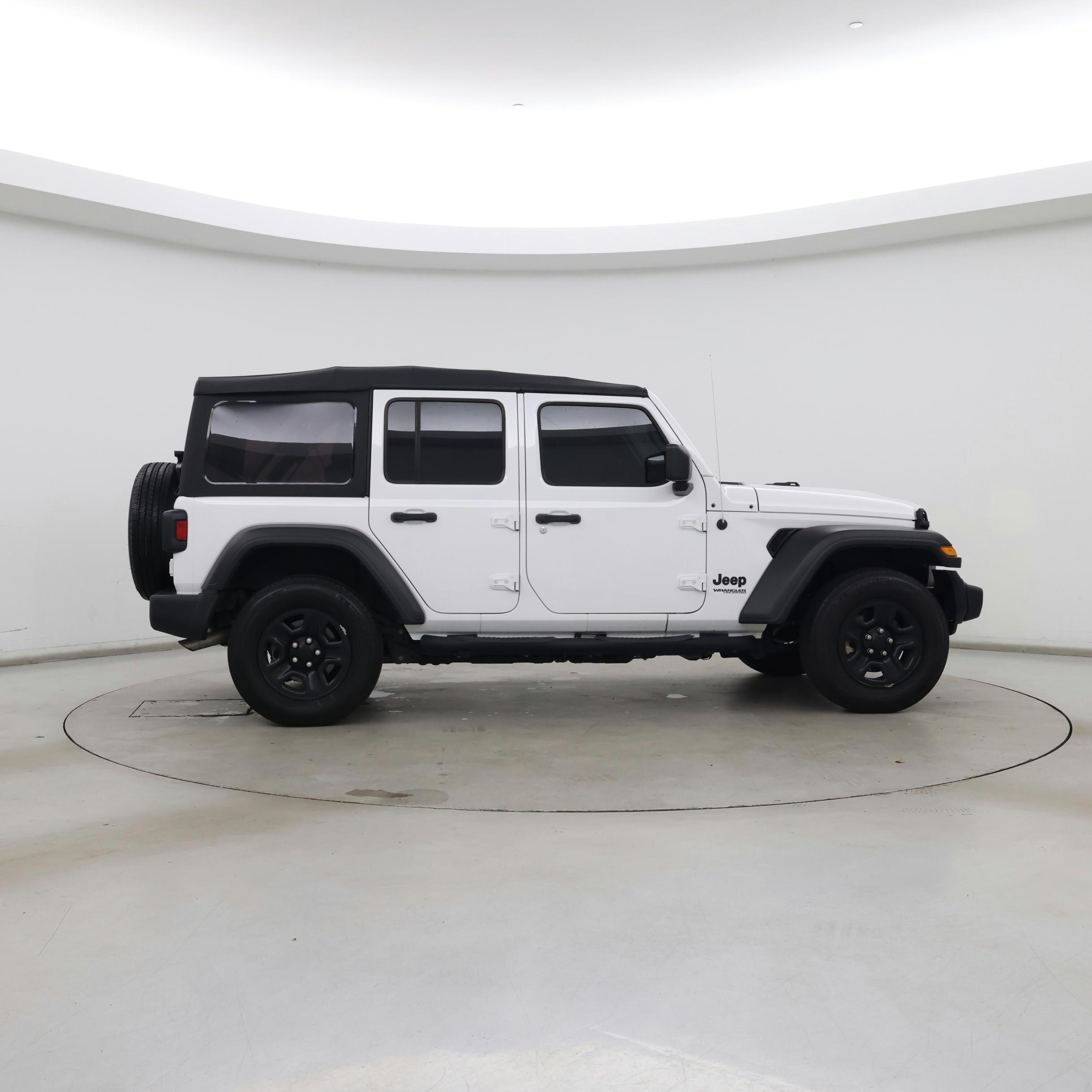 Thumbnail: 2022 Jeep Wrangler - 7