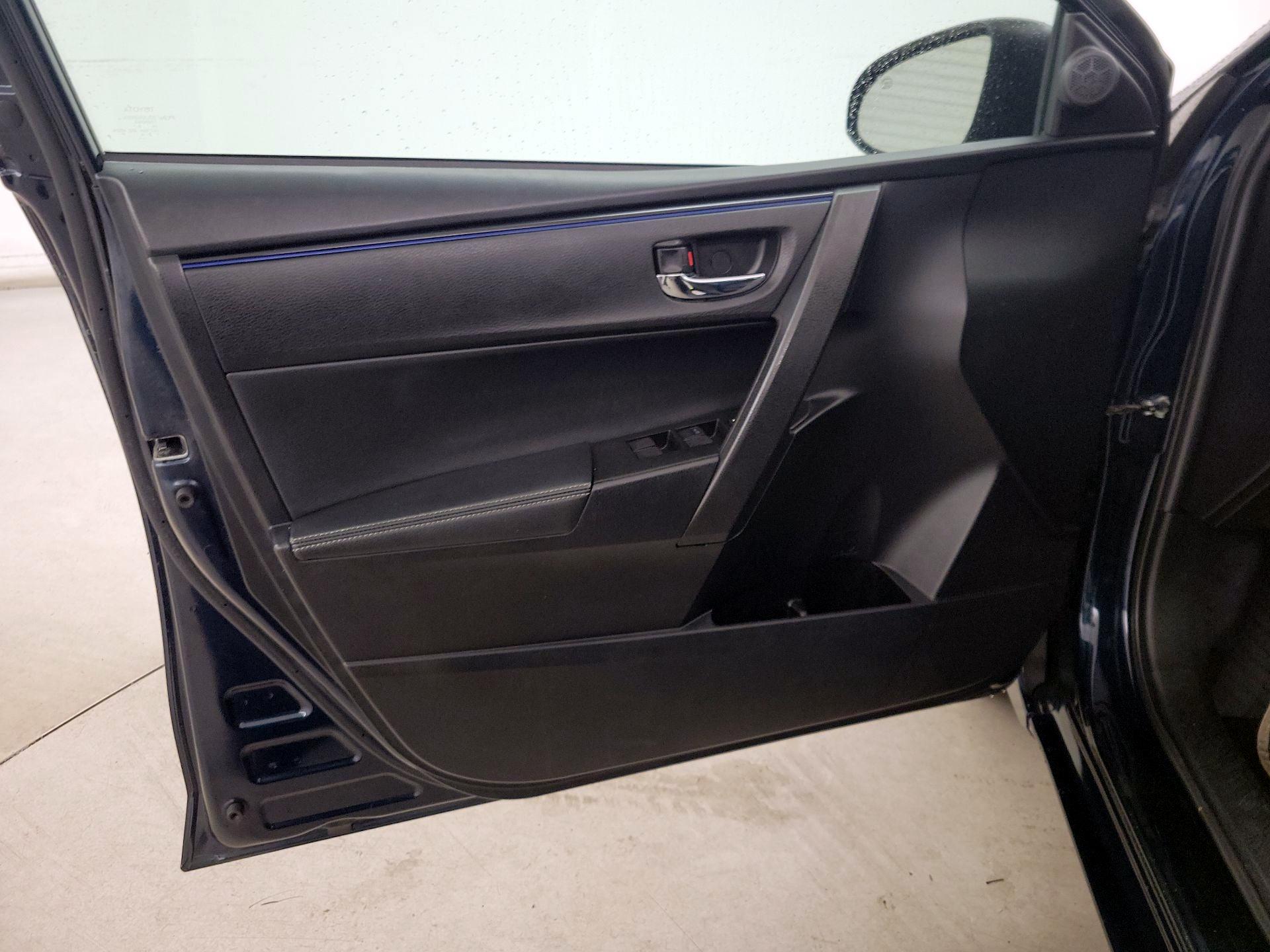 Thumbnail: 2019 Toyota Corolla - 12