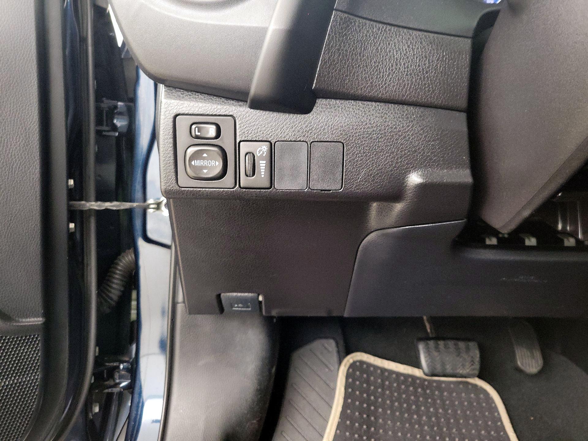 Thumbnail: 2019 Toyota Corolla - 13