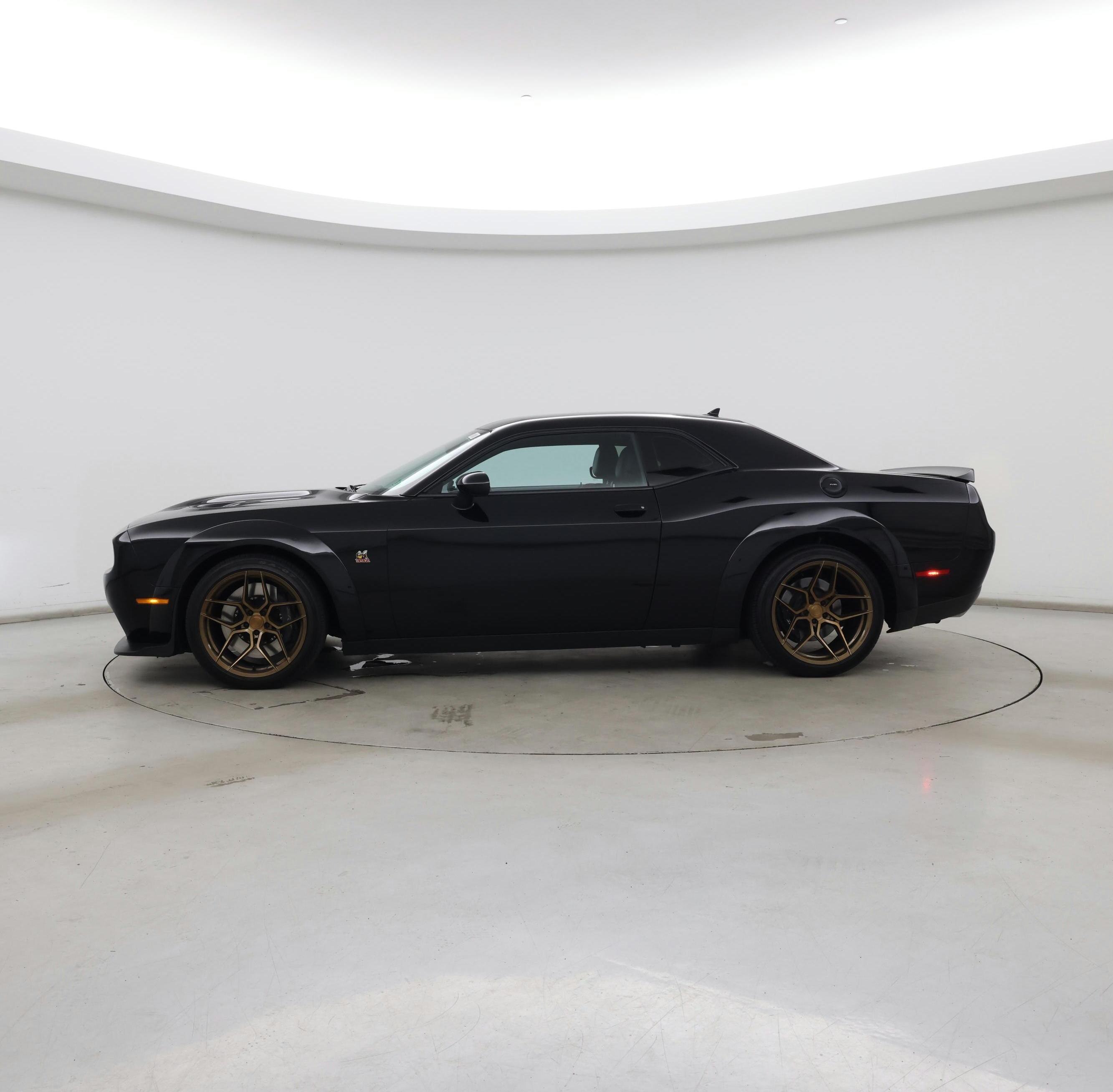 Thumbnail: 2022 Dodge Challenger - 3