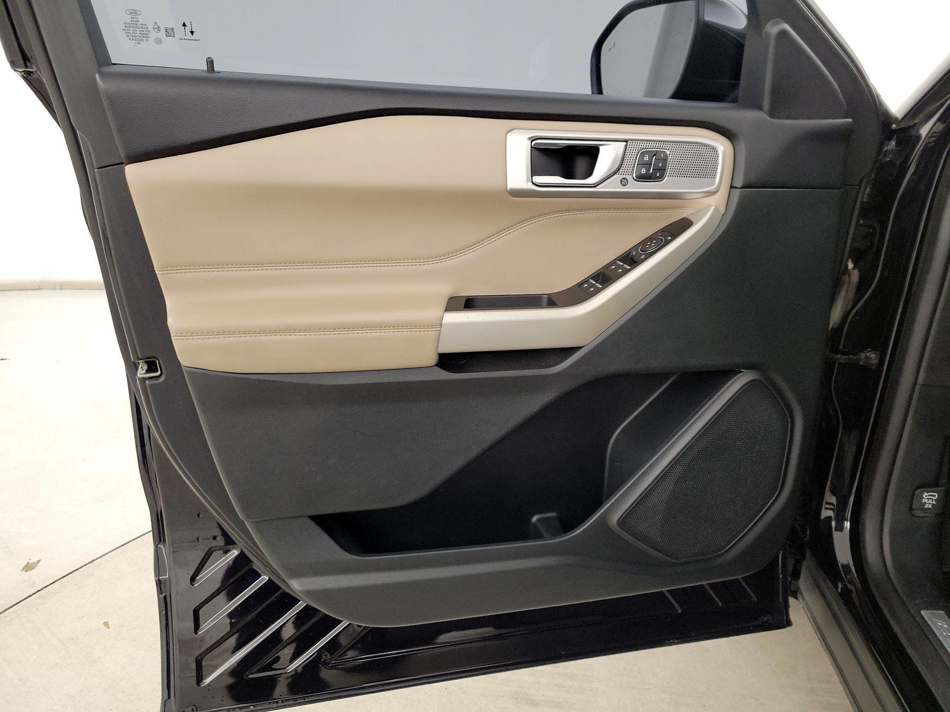 Thumbnail: 2021 Ford Explorer - 12