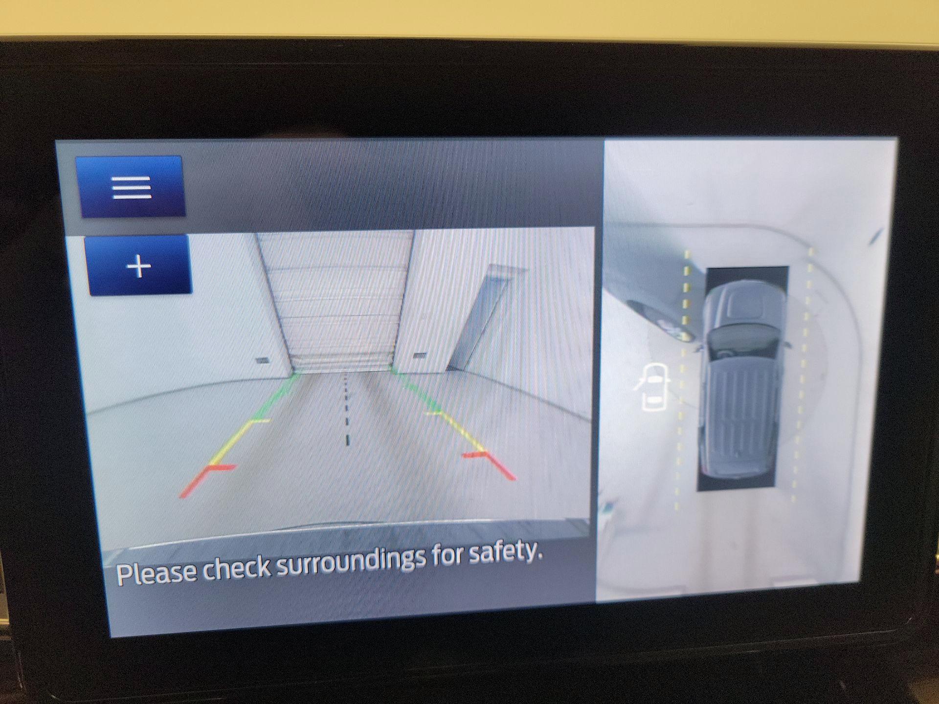 Thumbnail: 2021 Ford Explorer - 15