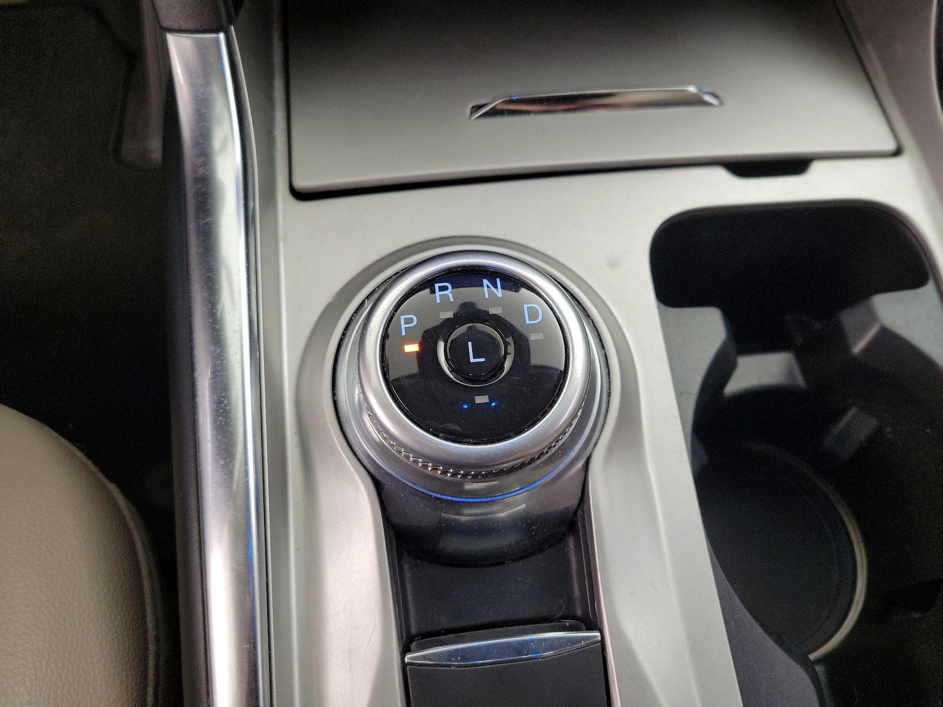 Thumbnail: 2021 Ford Explorer - 18