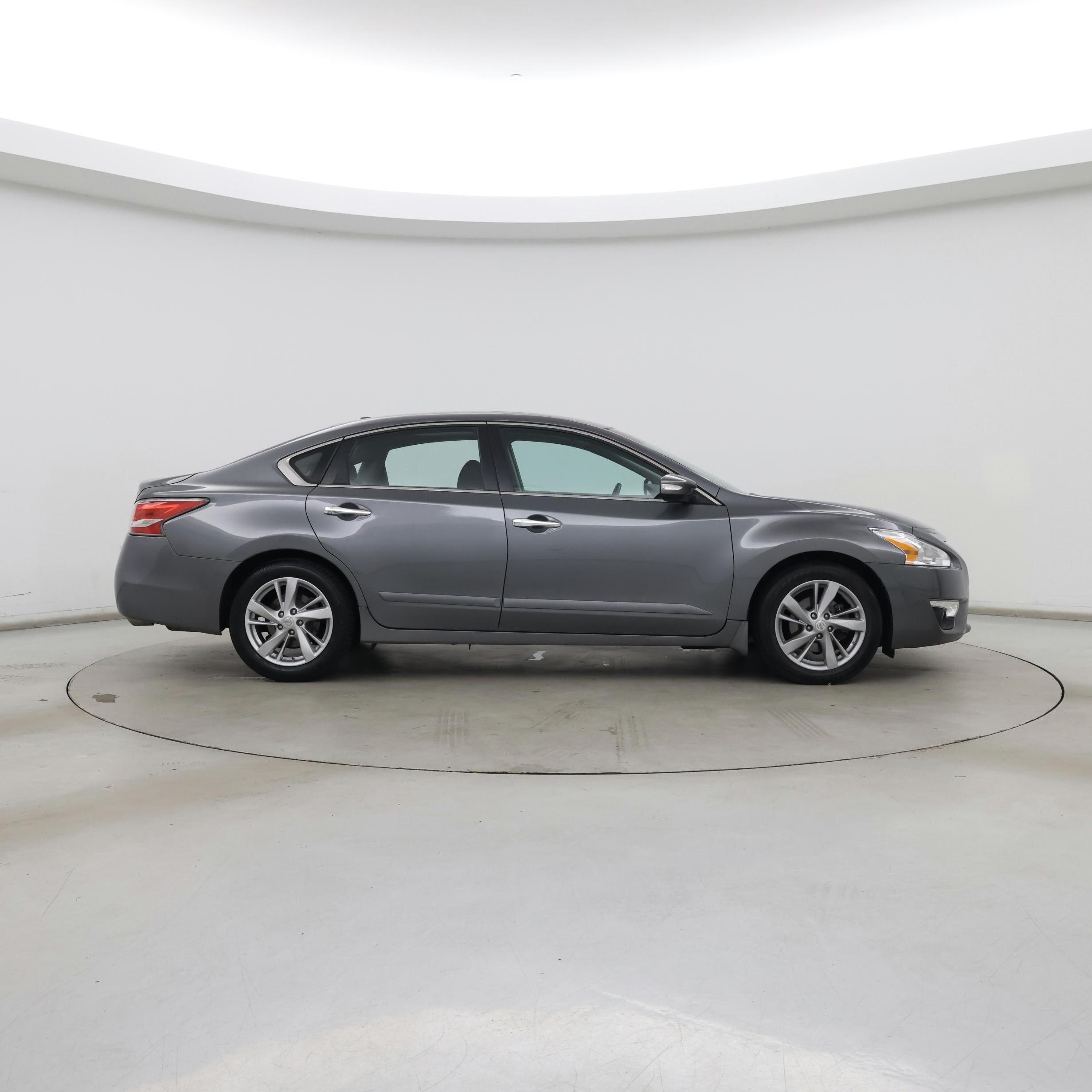 Thumbnail: 2015 Nissan Altima - 7