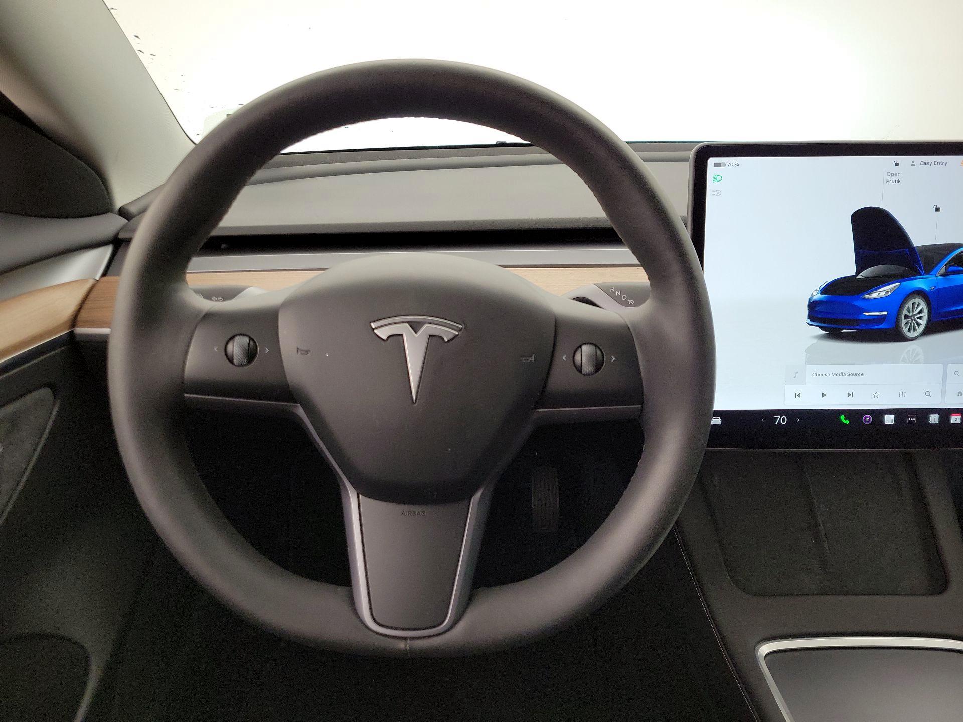 Thumbnail: 2023 Tesla Model 3 - 10