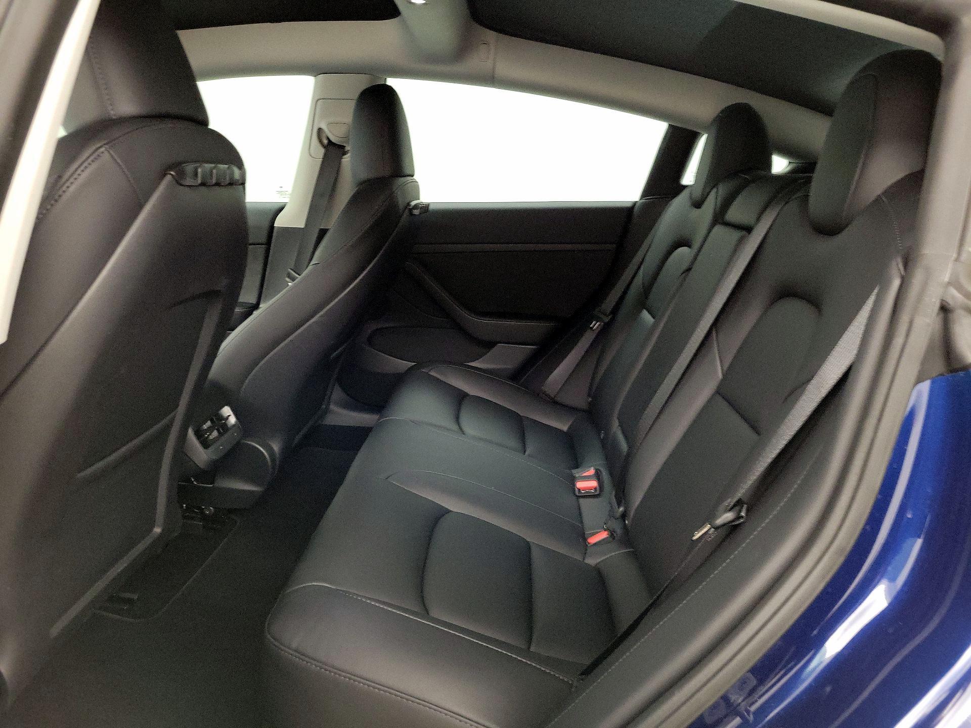 Thumbnail: 2023 Tesla Model 3 - 20