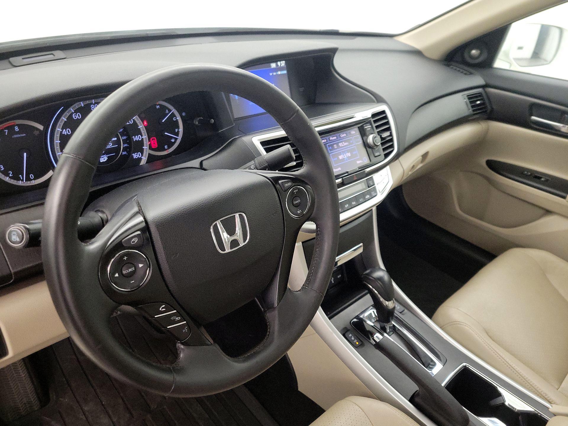 Thumbnail: 2015 Honda Accord - 9