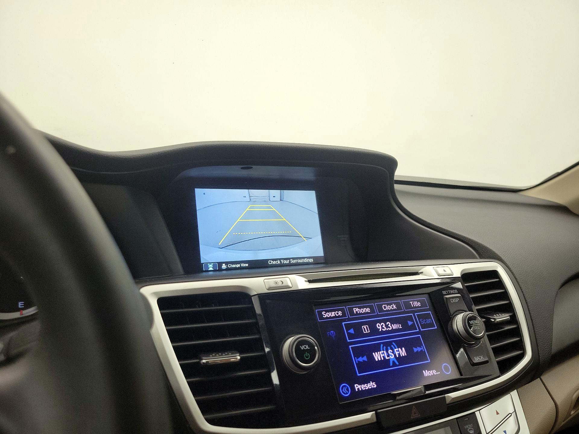 Thumbnail: 2015 Honda Accord - 14
