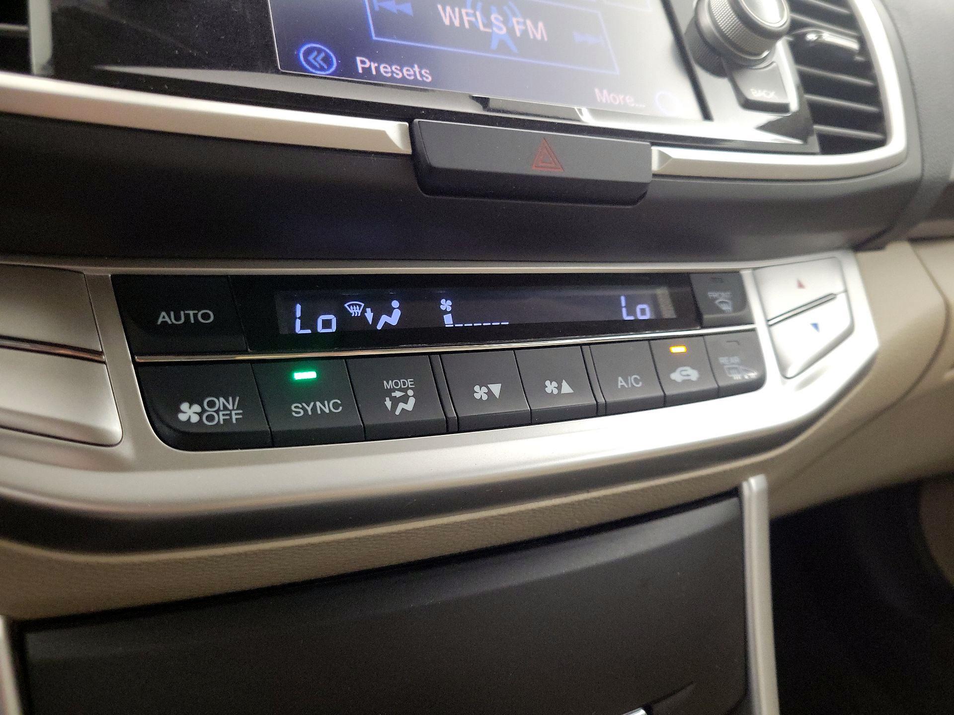 Thumbnail: 2015 Honda Accord - 16