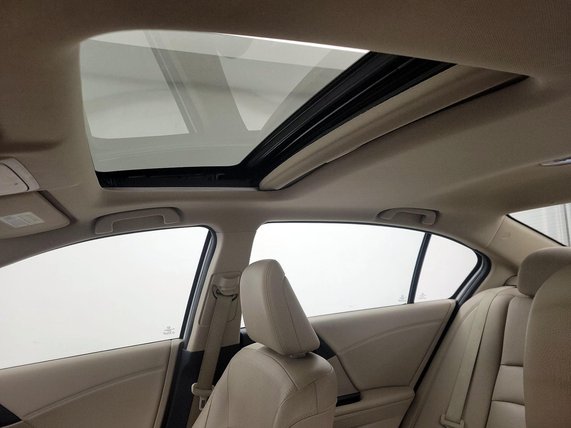 Thumbnail: 2015 Honda Accord - 19