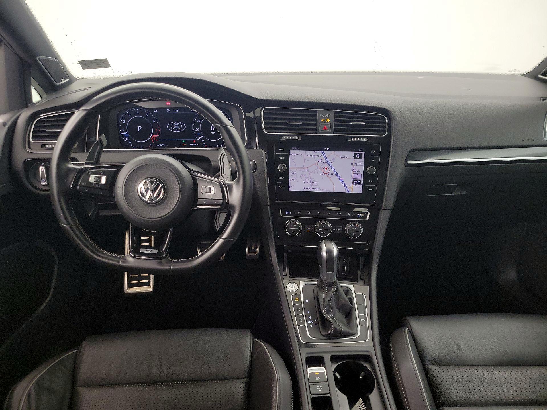 Thumbnail: 2018 Volkswagen Golf - 9