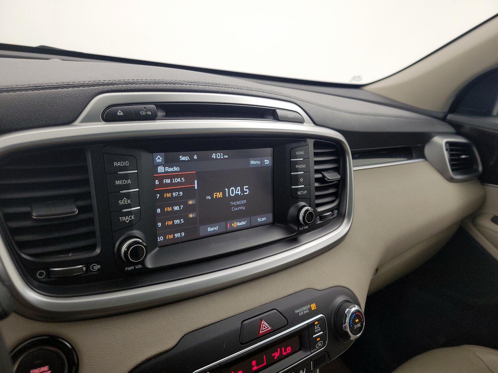 Thumbnail: 2019 Kia Sorento - 15