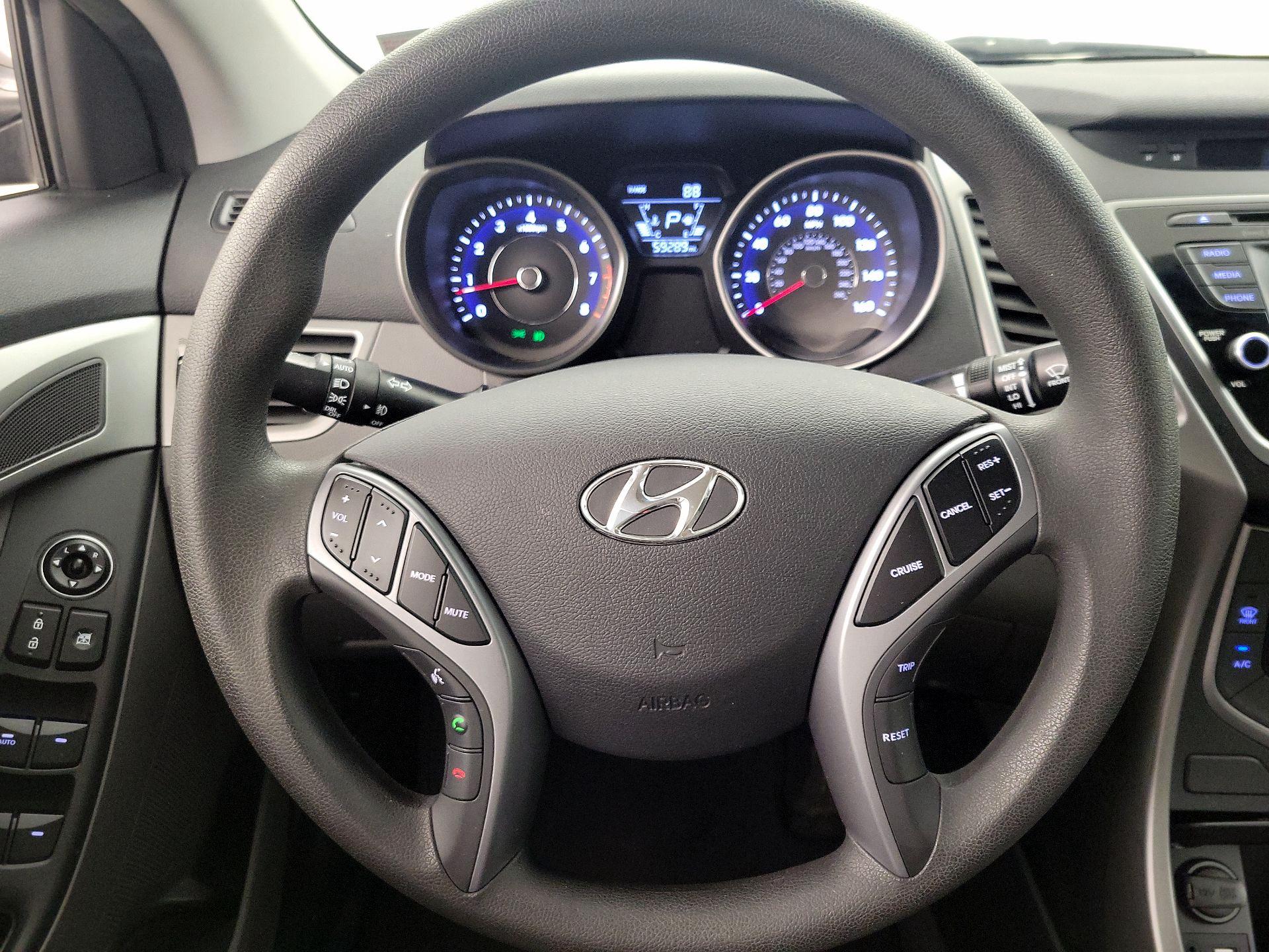 Thumbnail: 2016 Hyundai Elantra - 10