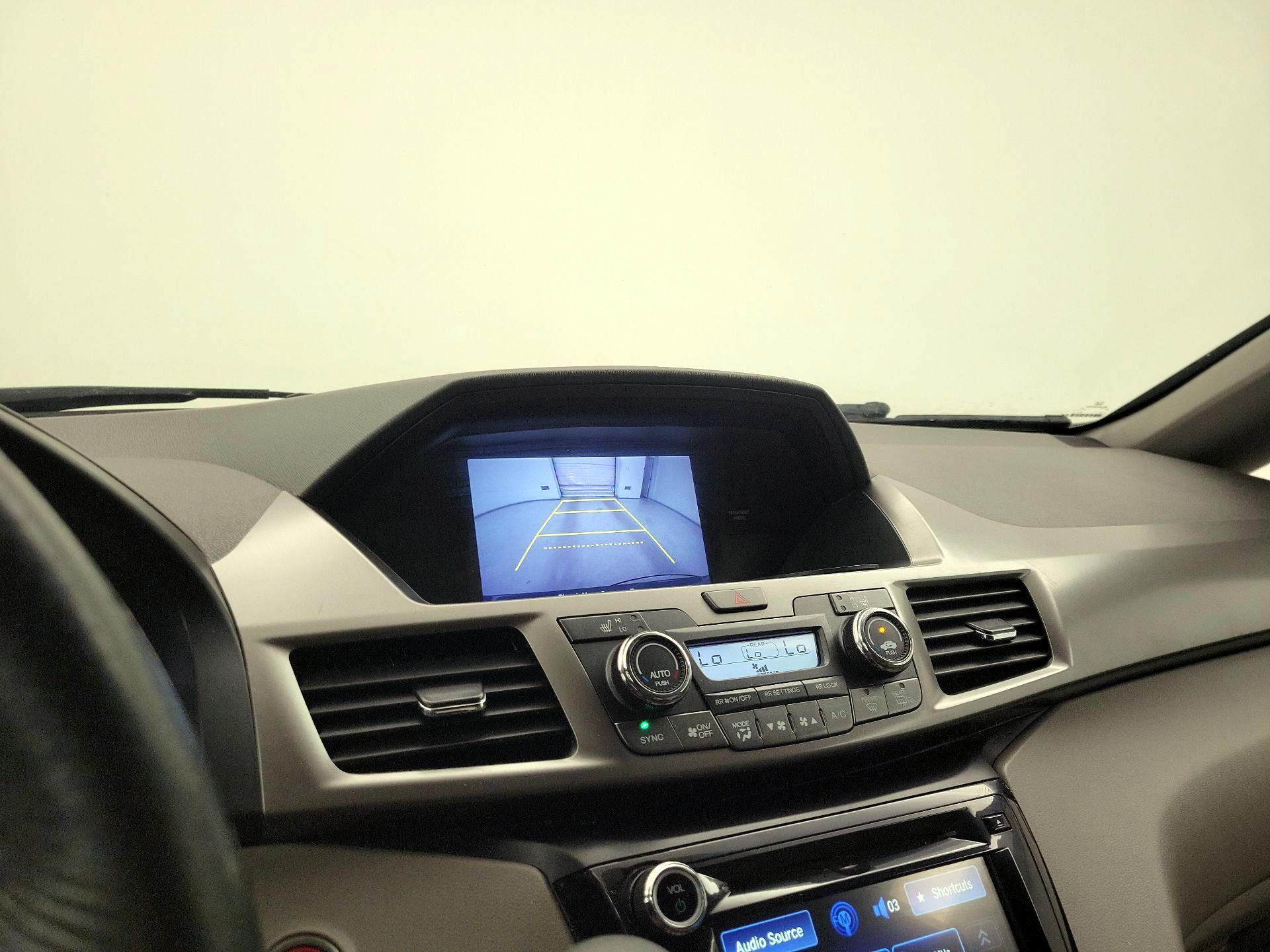 Thumbnail: 2016 Honda Odyssey - 14