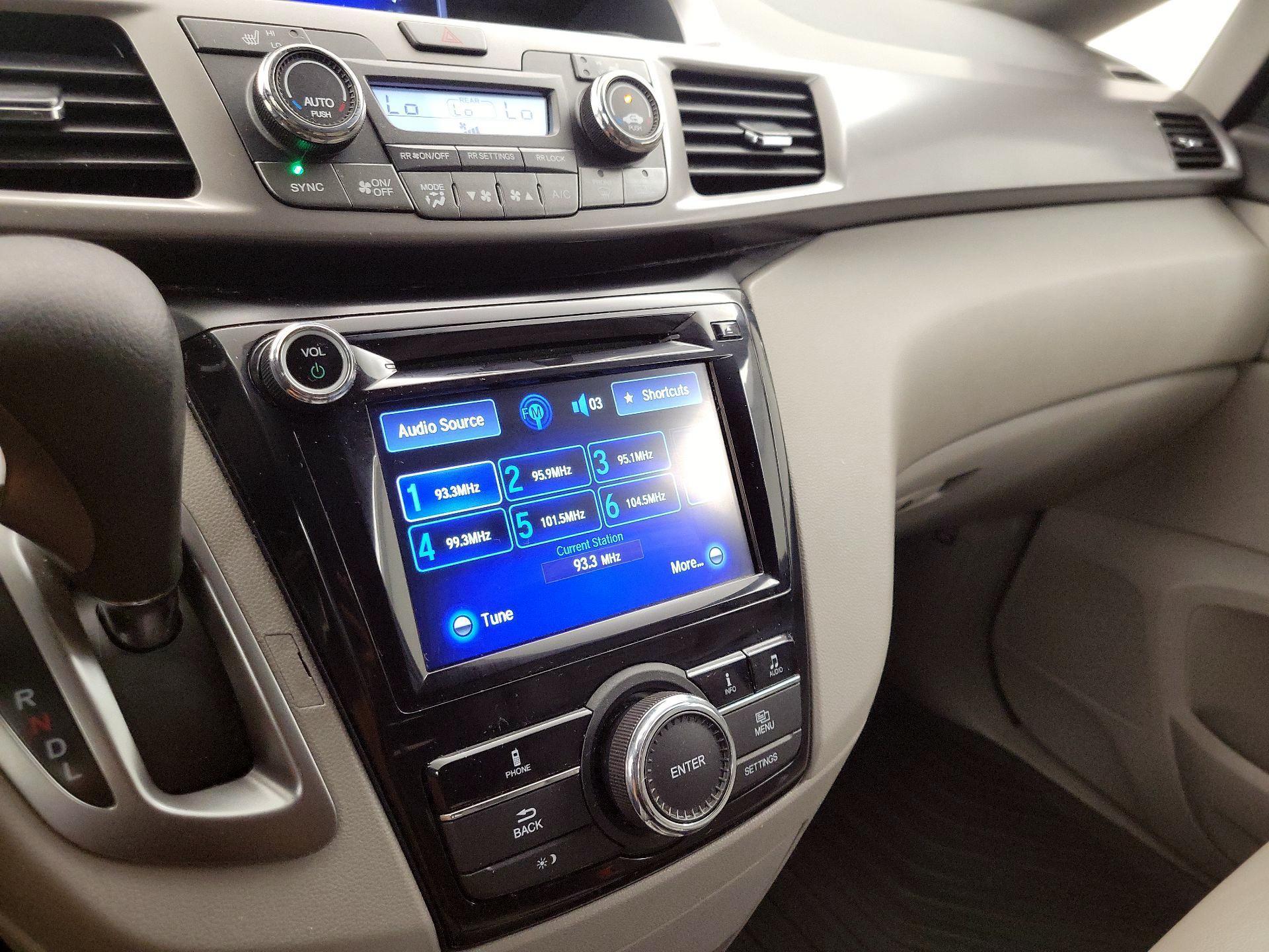 Thumbnail: 2016 Honda Odyssey - 15