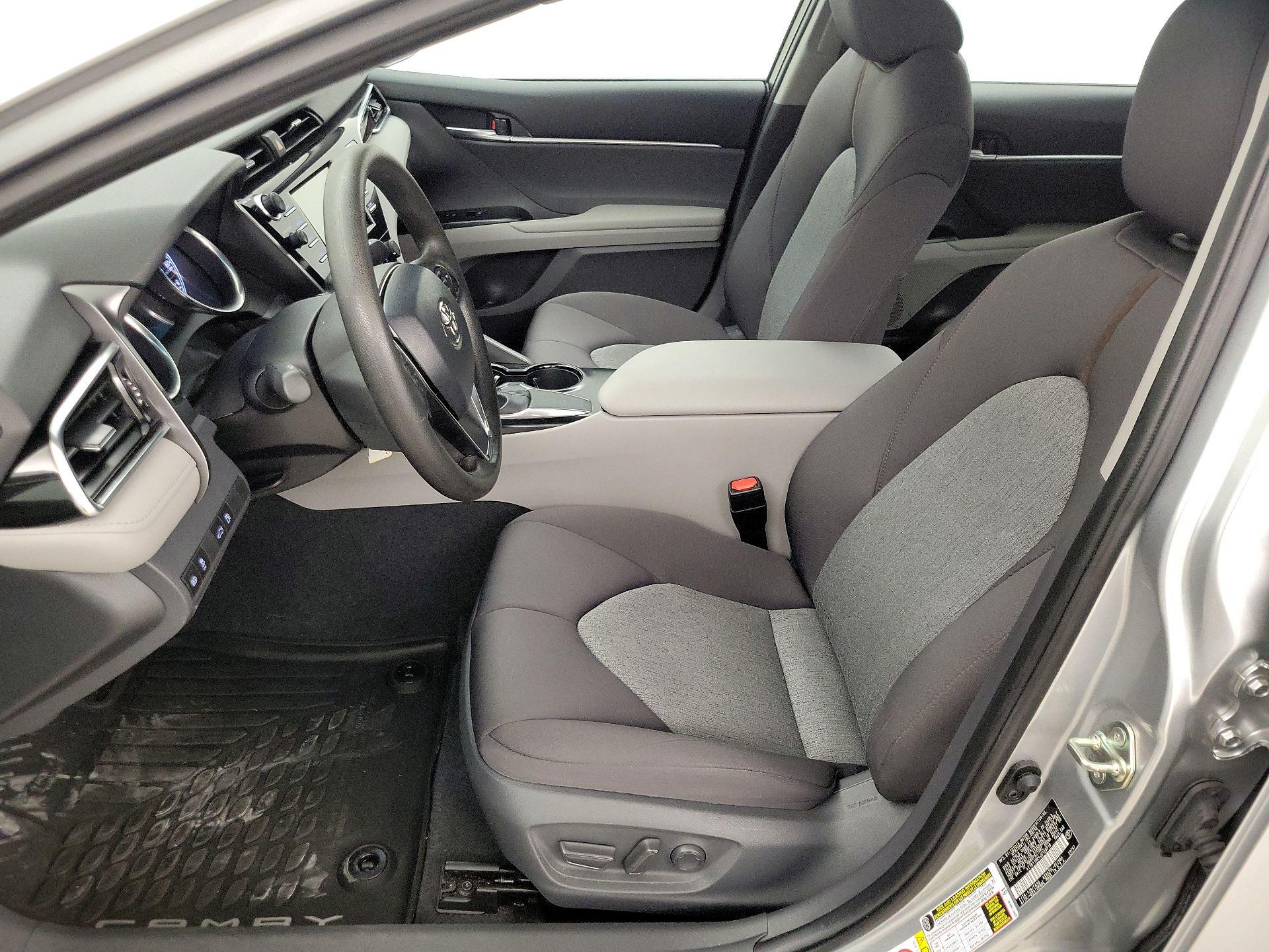 Thumbnail: 2018 Toyota Camry - 11