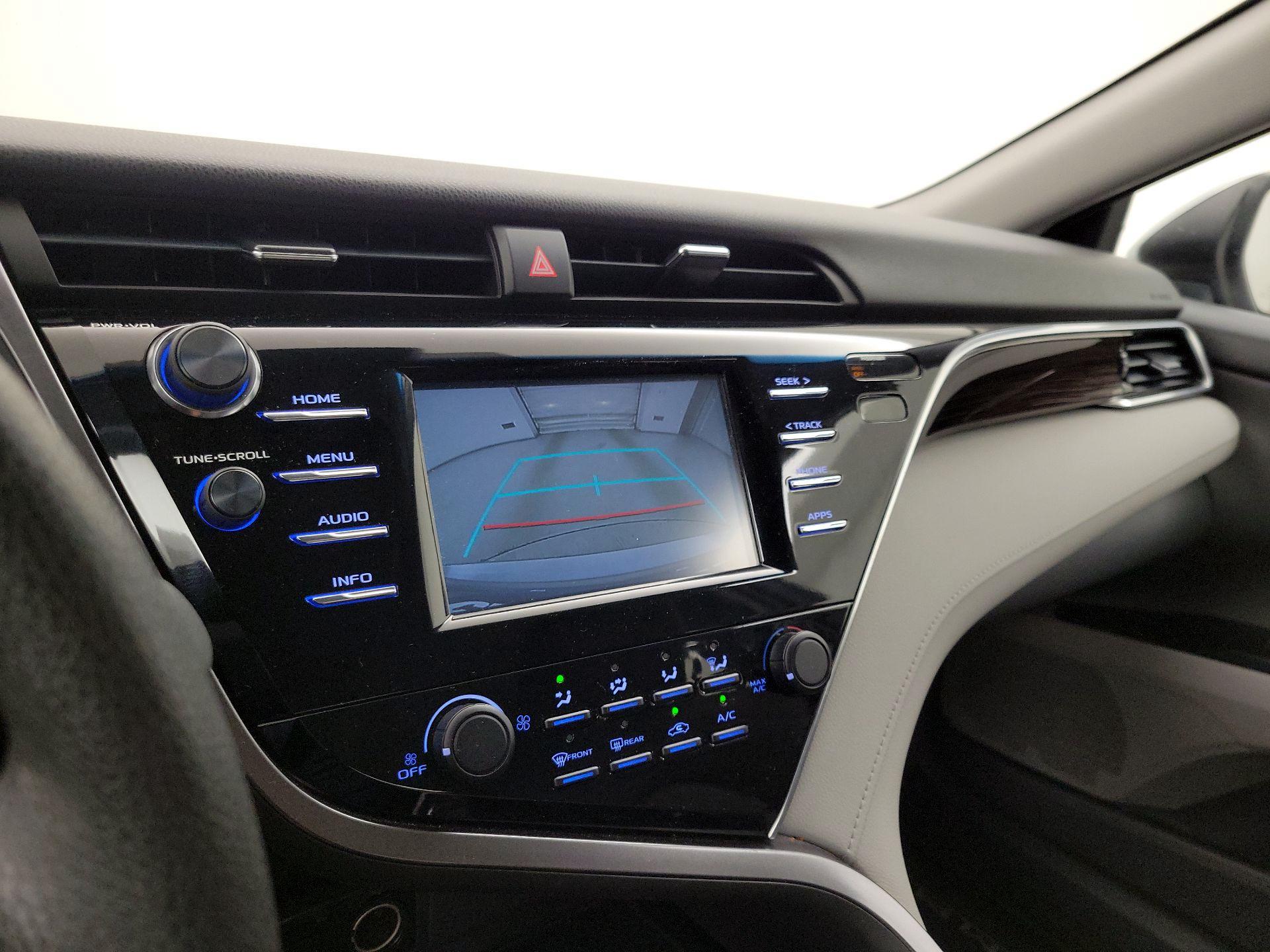 Thumbnail: 2018 Toyota Camry - 14