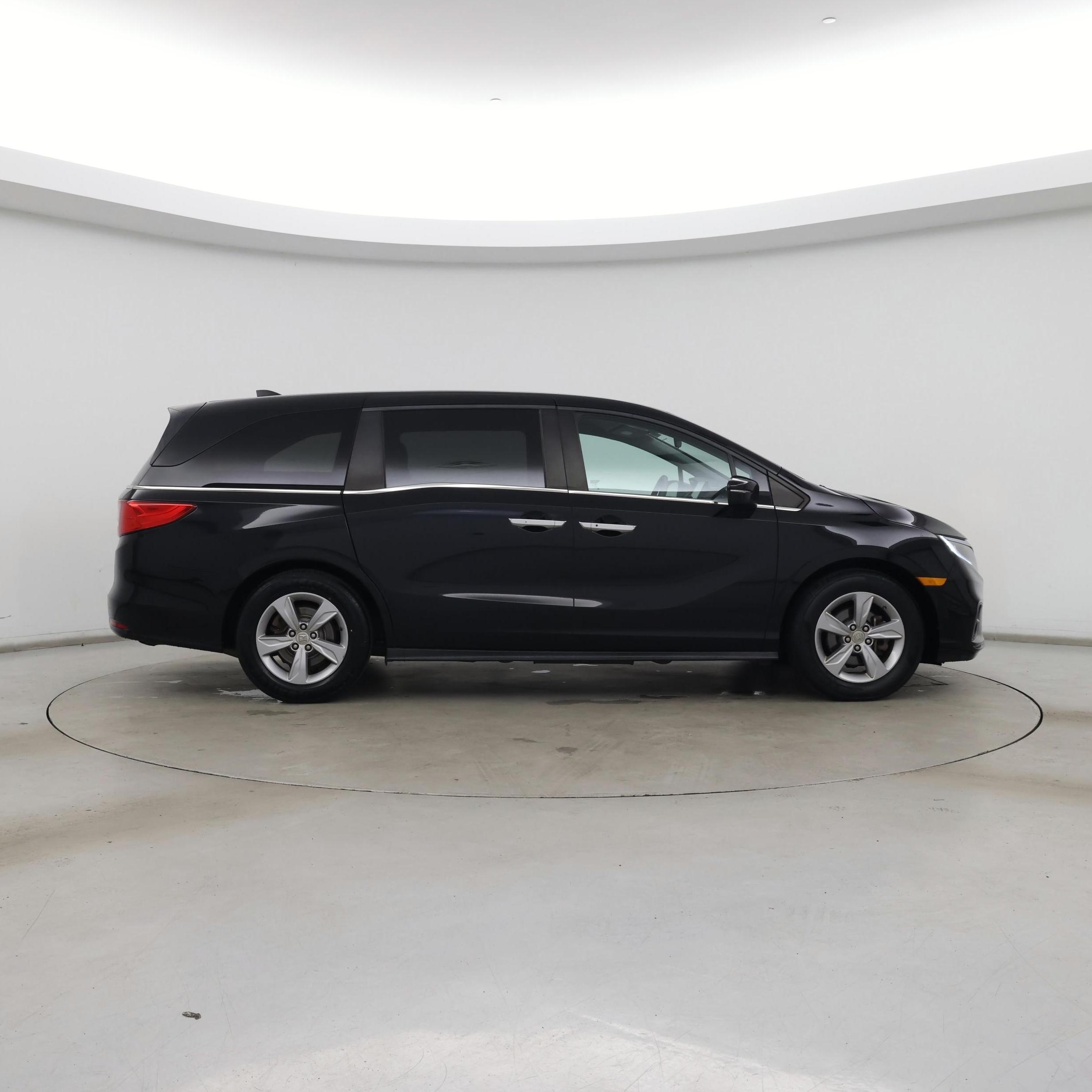 Thumbnail: 2018 Honda Odyssey - 7