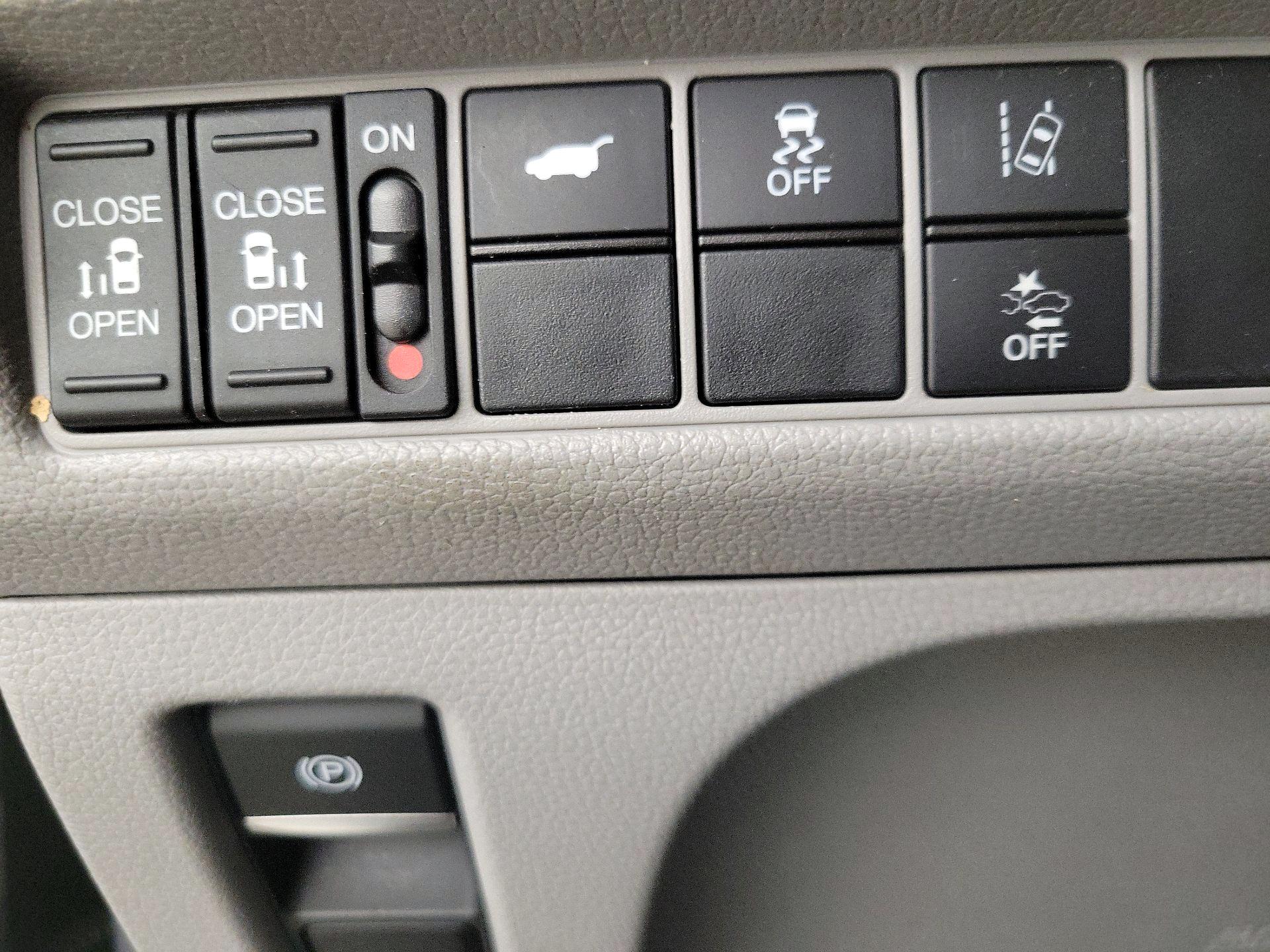 Thumbnail: 2020 Honda Odyssey - 13
