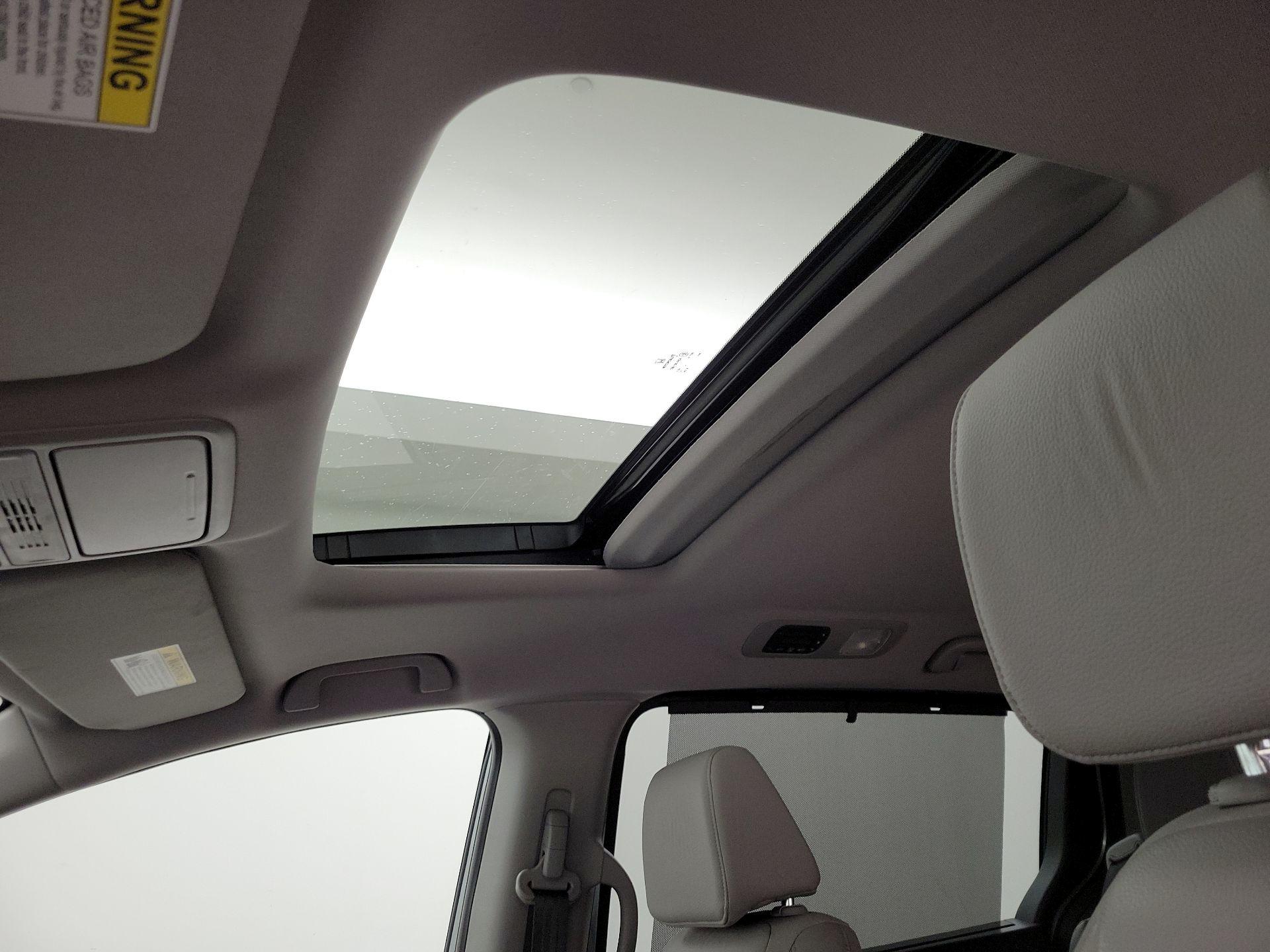 Thumbnail: 2020 Honda Odyssey - 19