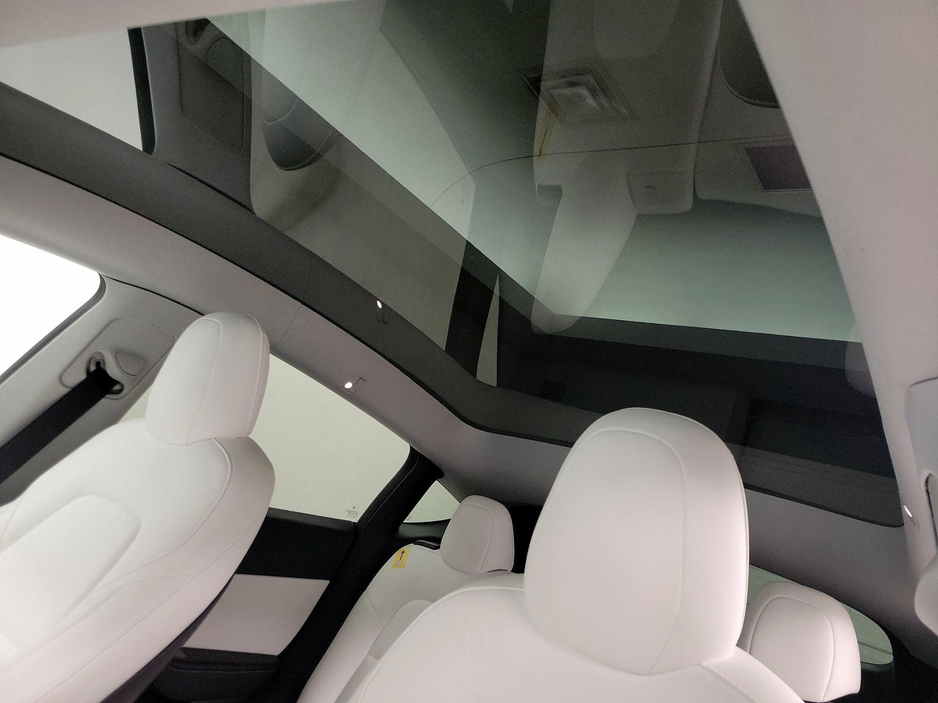 Thumbnail: 2021 Tesla Model Y - 19