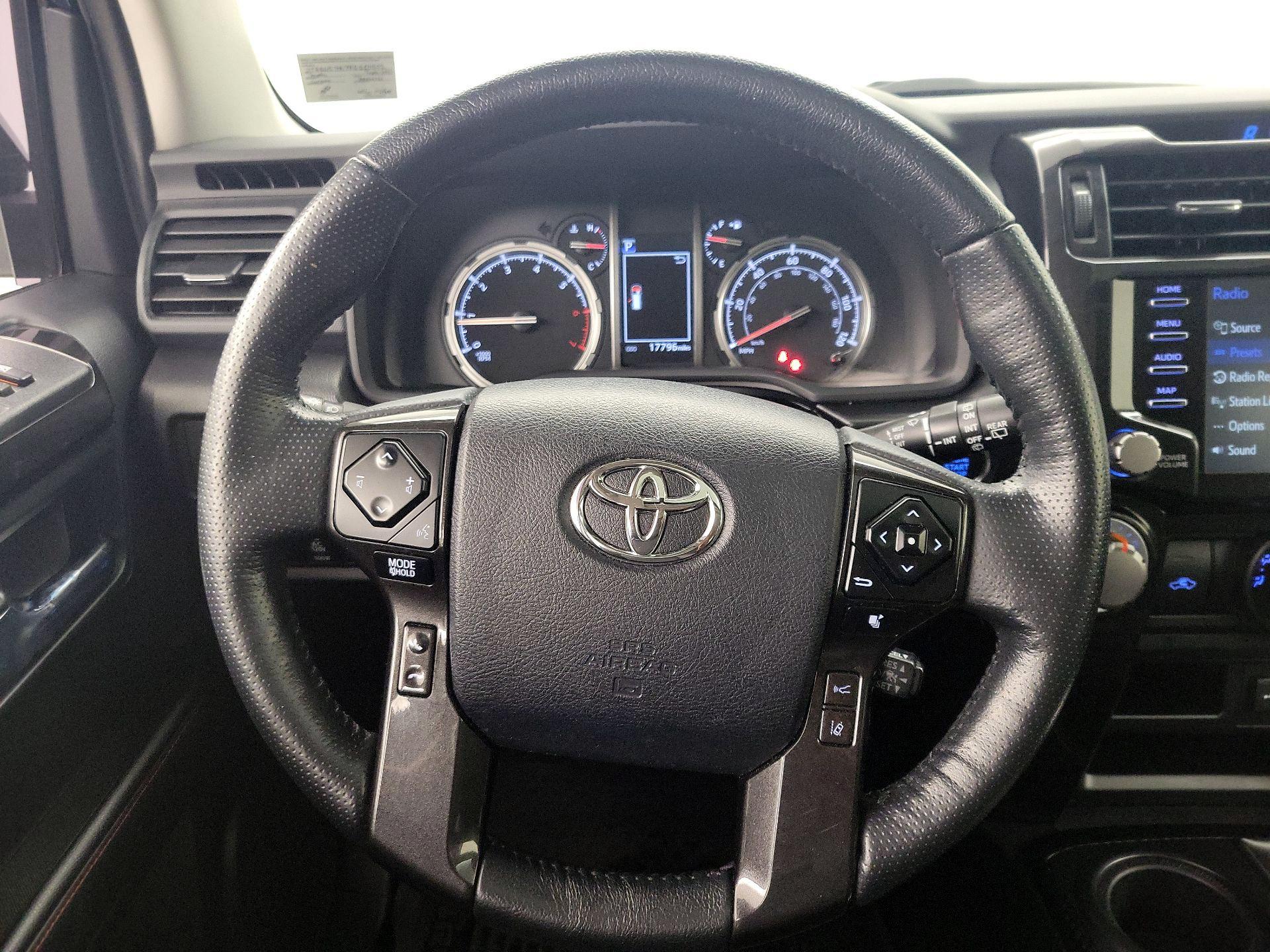 Thumbnail: 2023 Toyota 4Runner - 10