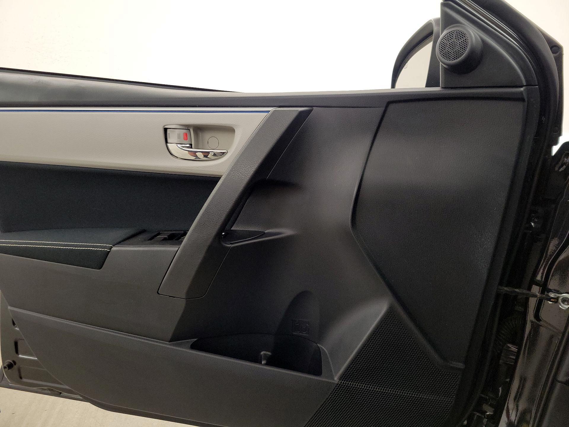 Thumbnail: 2016 Toyota Corolla - 12