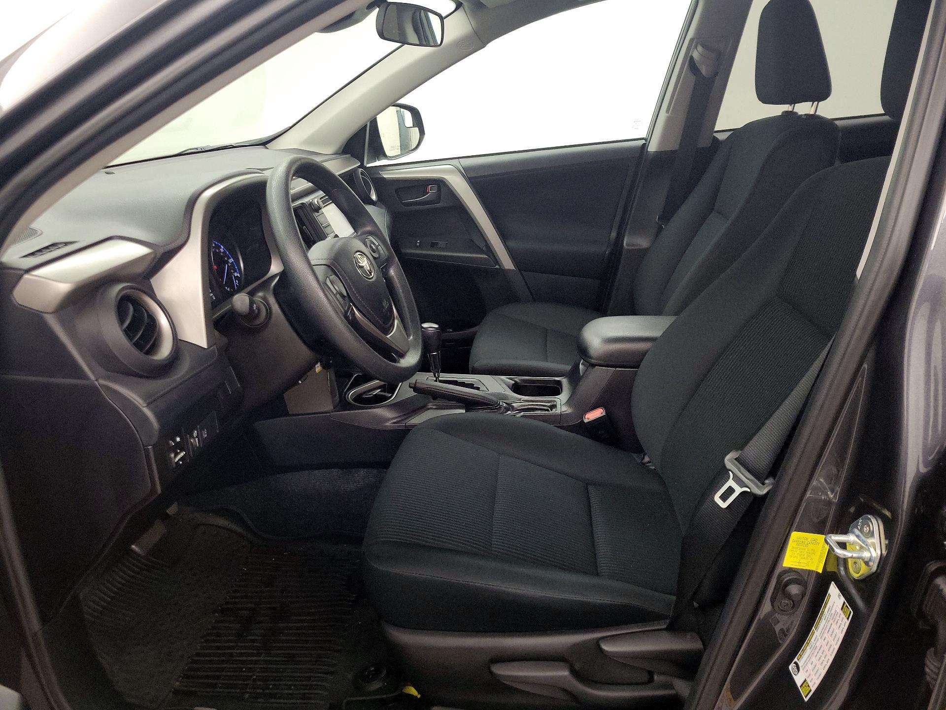Thumbnail: 2018 Toyota RAV4 - 11