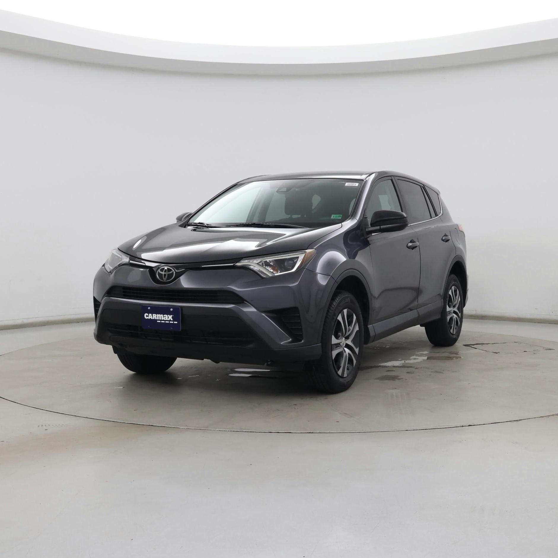 Thumbnail: 2018 Toyota RAV4 - 4