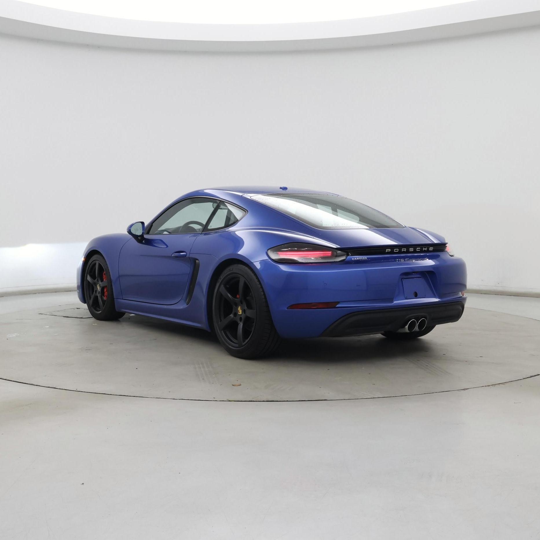 Thumbnail: 2018 Porsche 718 Cayman - 2