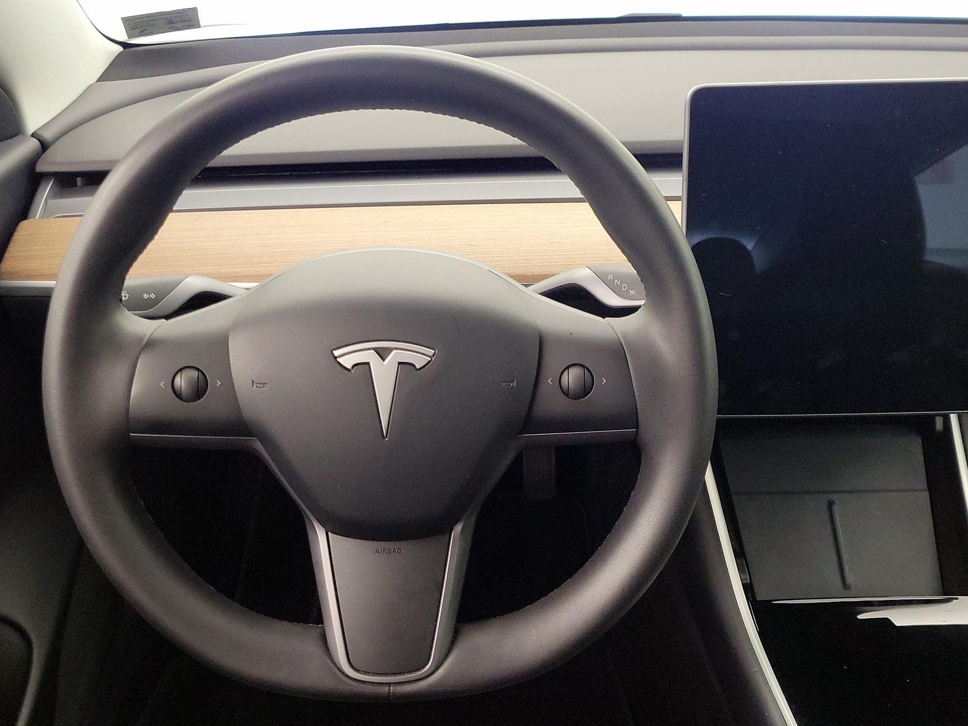 Thumbnail: 2020 Tesla Model 3 - 10