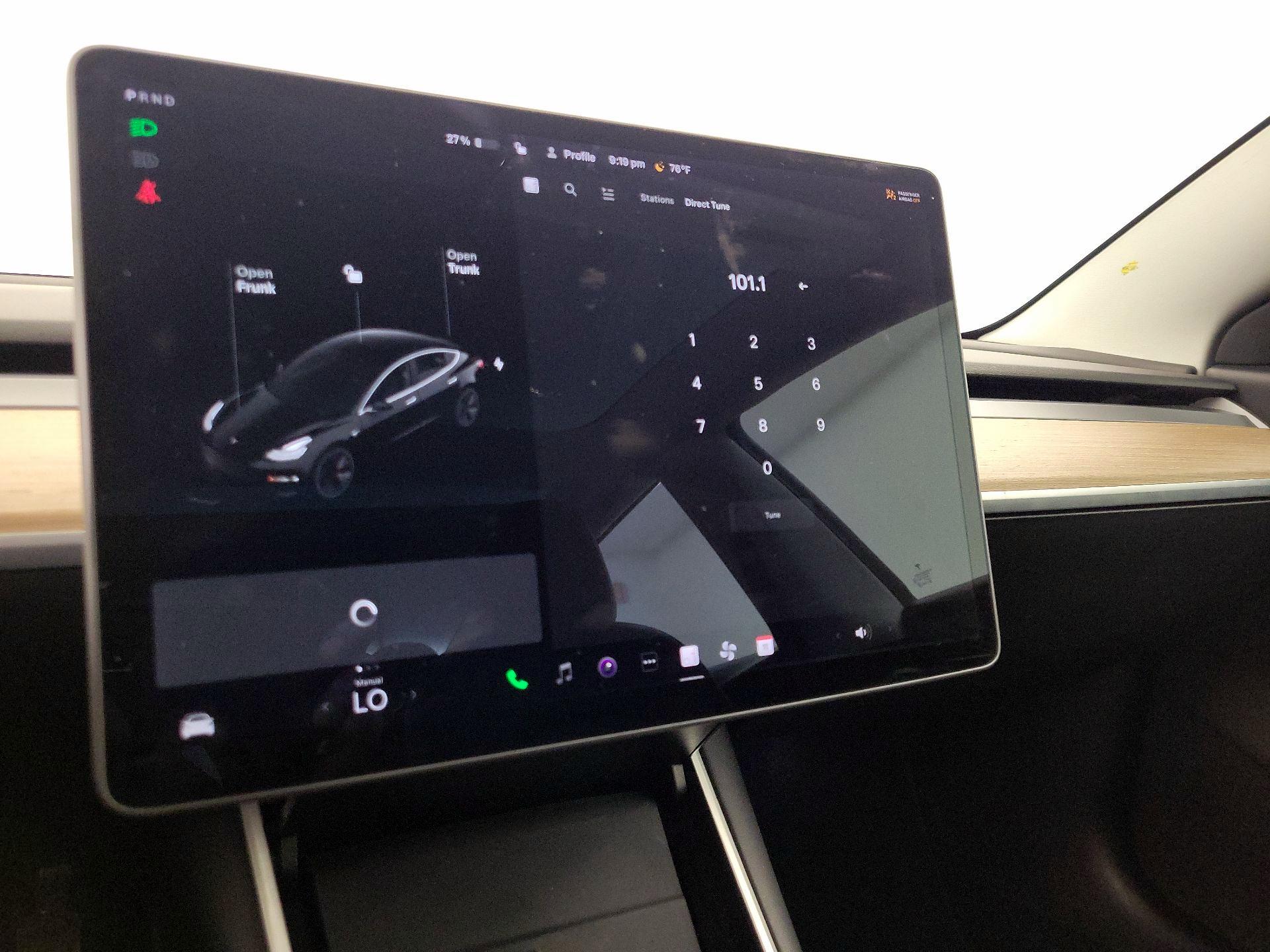 Thumbnail: 2020 Tesla Model 3 - 15