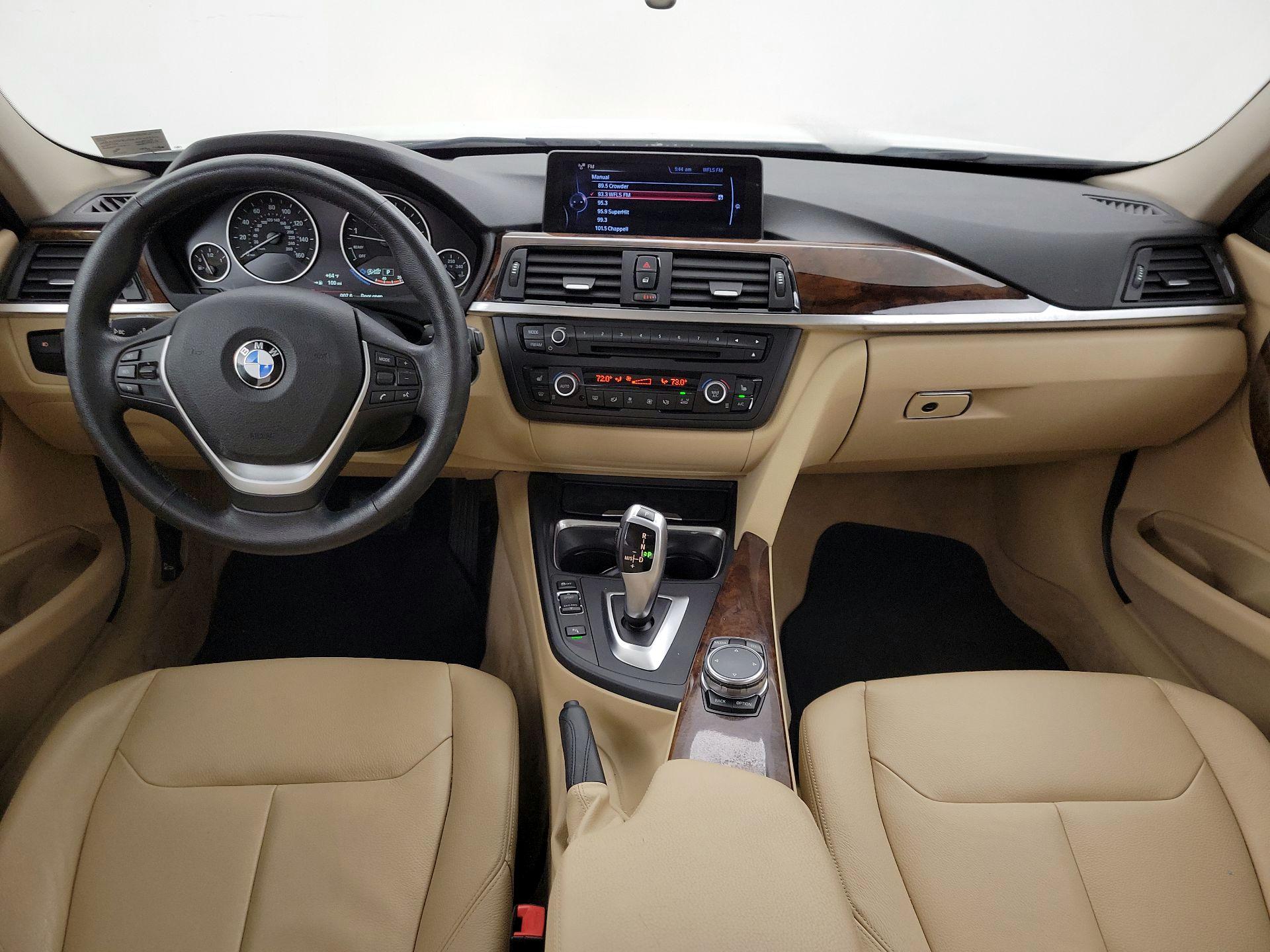 Thumbnail: 2015 BMW 3 Series - 9