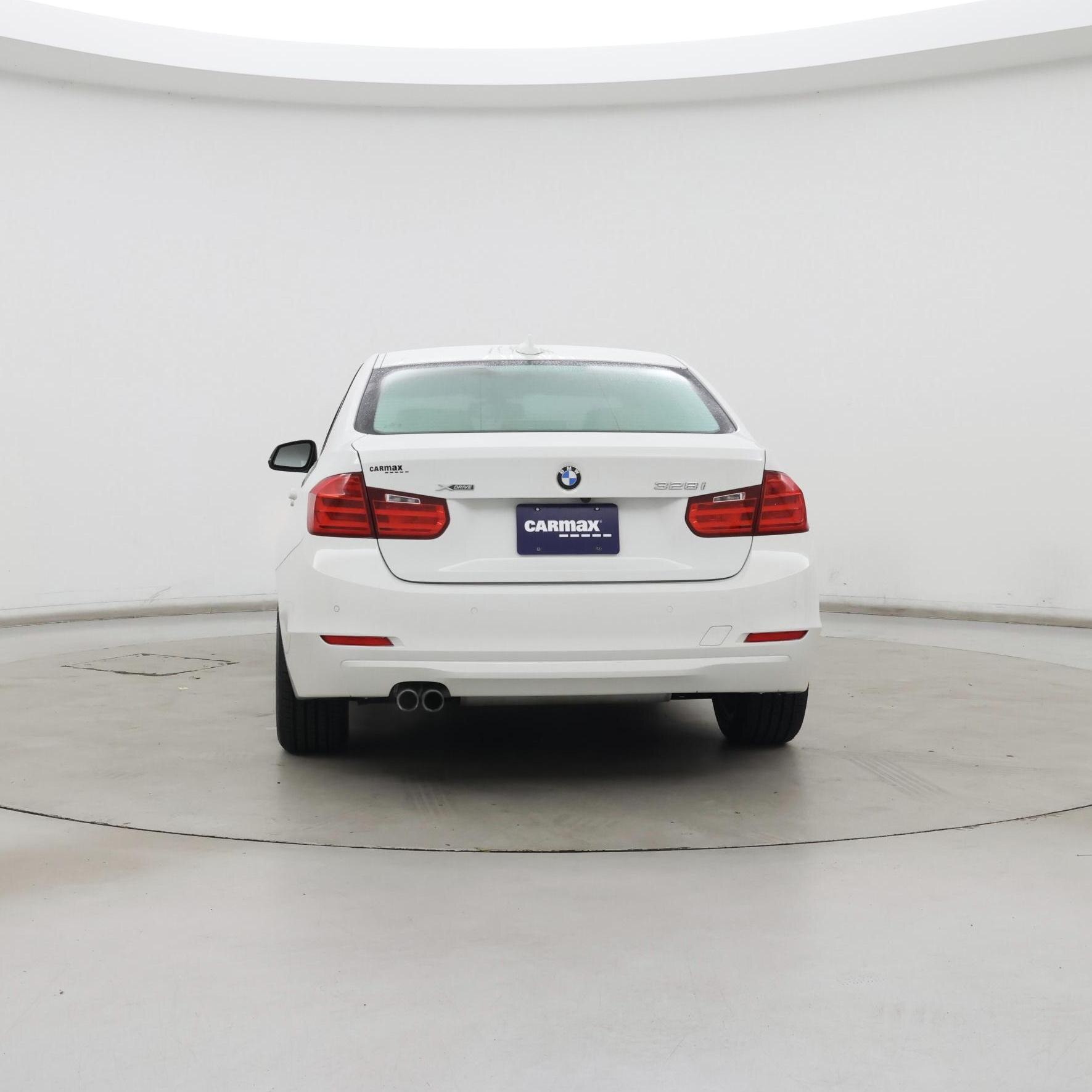 Thumbnail: 2015 BMW 3 Series - 6