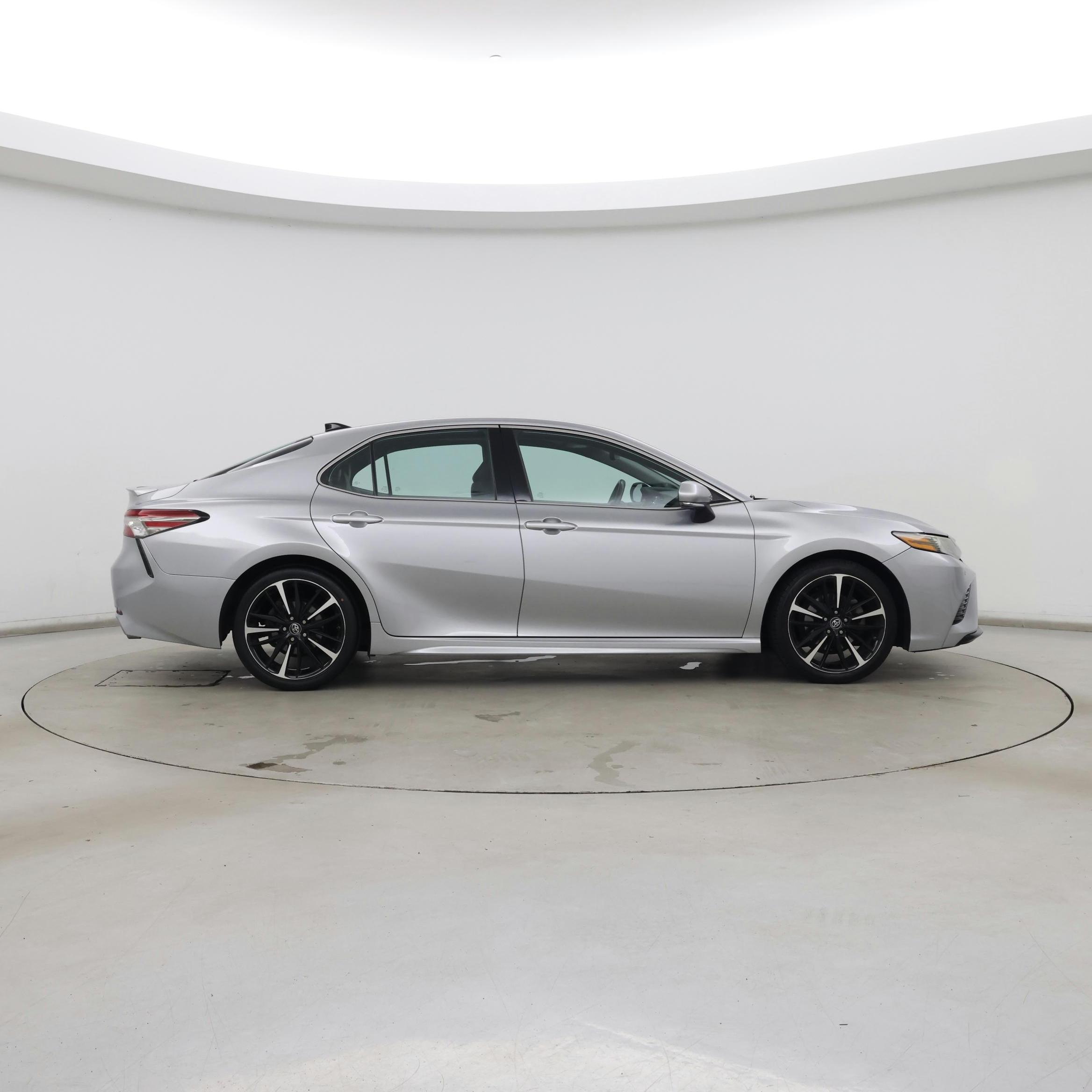Thumbnail: 2019 Toyota Camry - 7