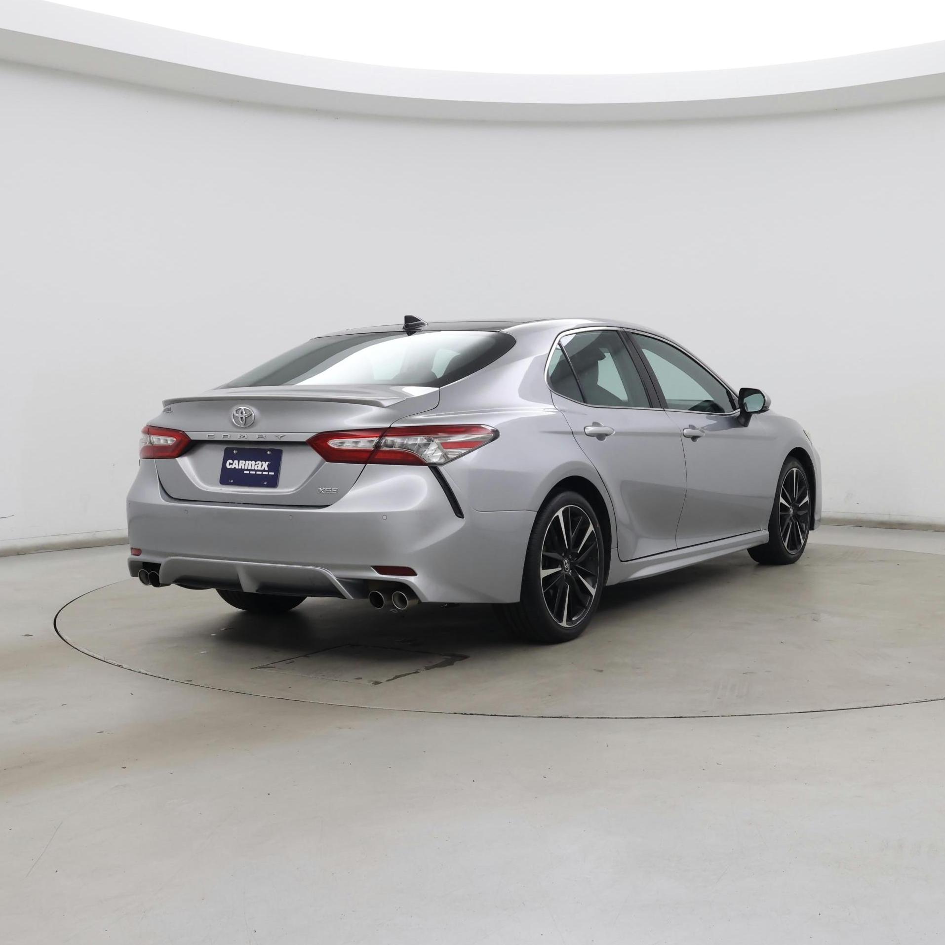 Thumbnail: 2019 Toyota Camry - 8