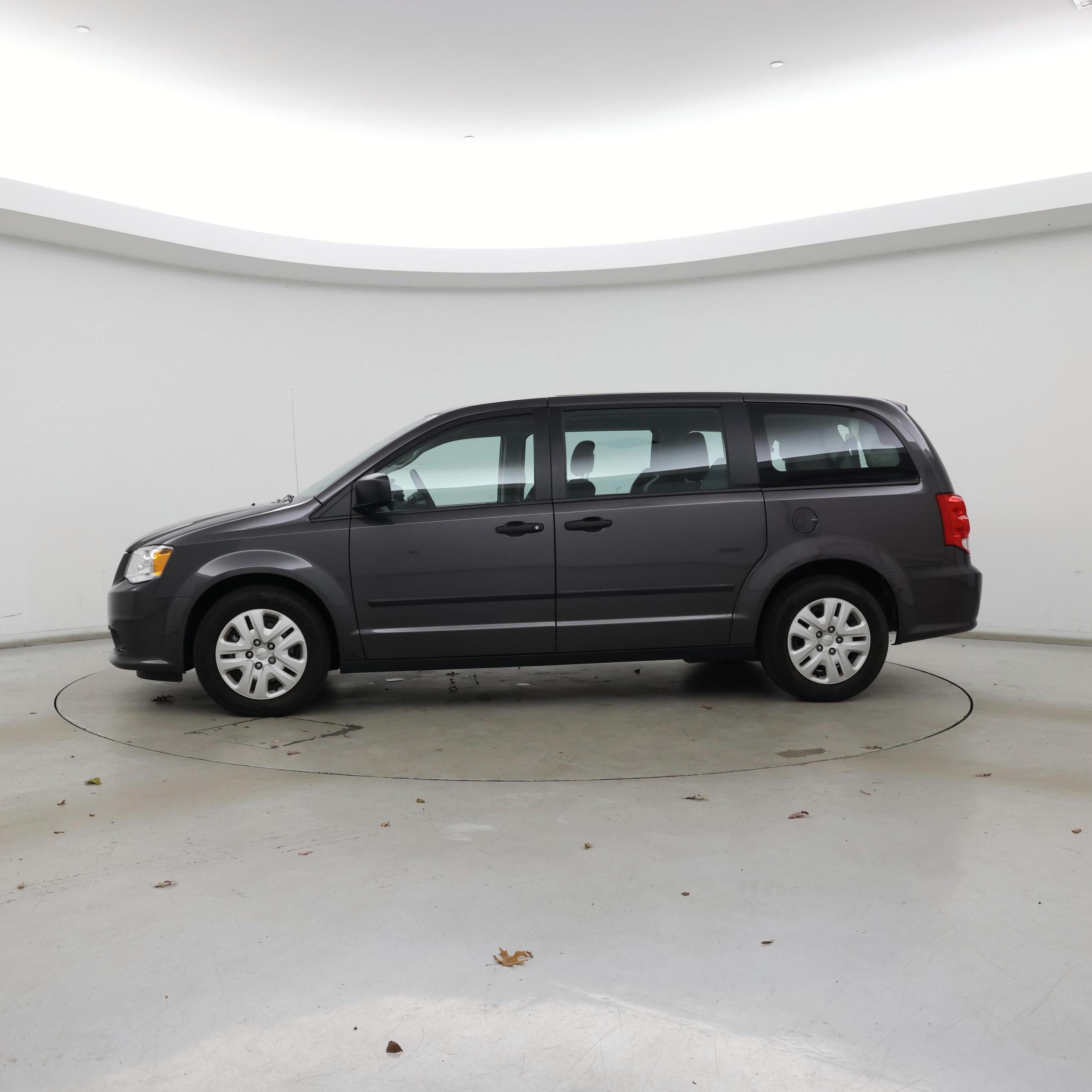 Thumbnail: 2015 Dodge Grand Caravan - 3