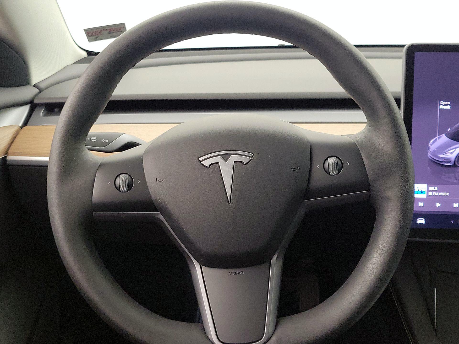 Thumbnail: 2022 Tesla Model 3 - 10
