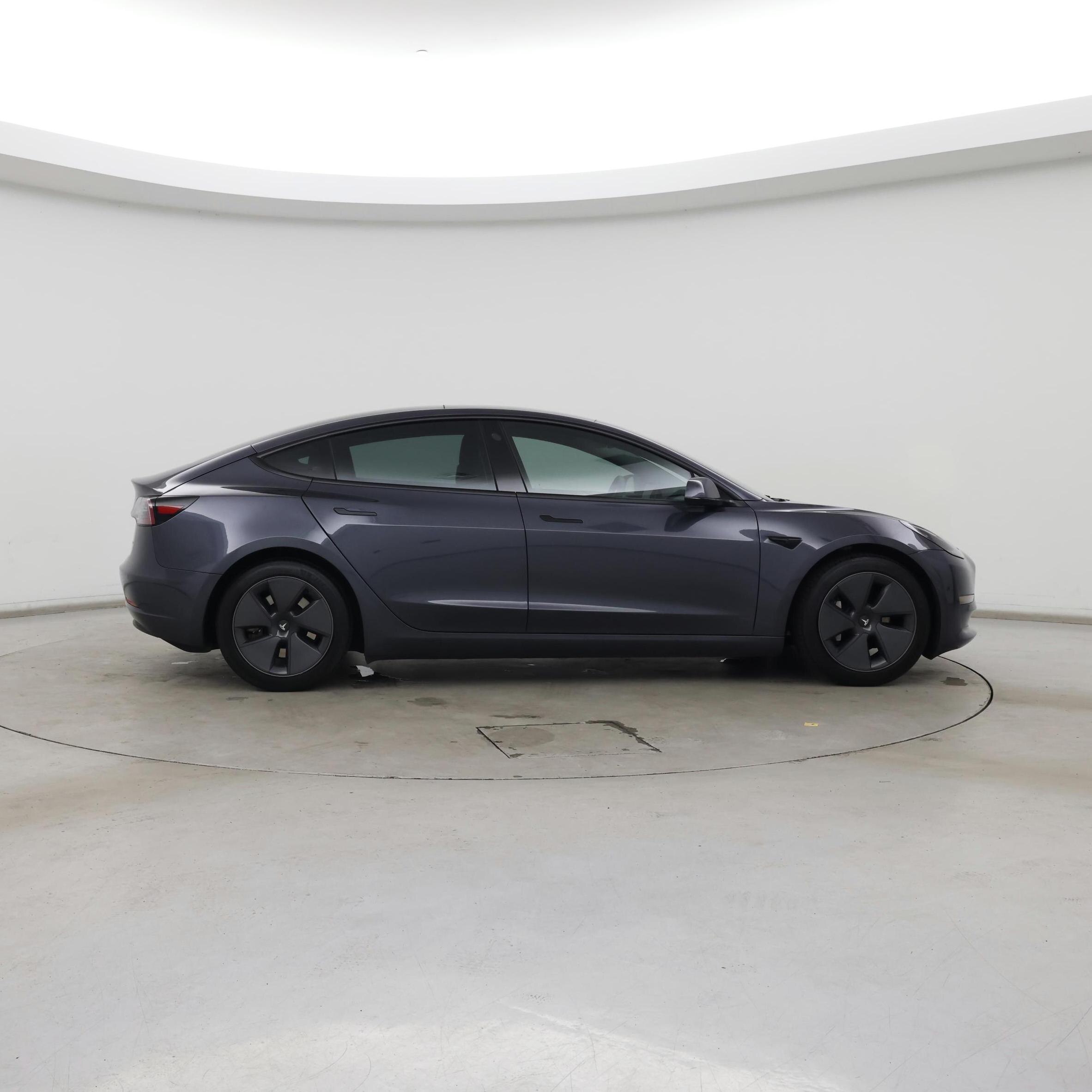 Thumbnail: 2022 Tesla Model 3 - 7