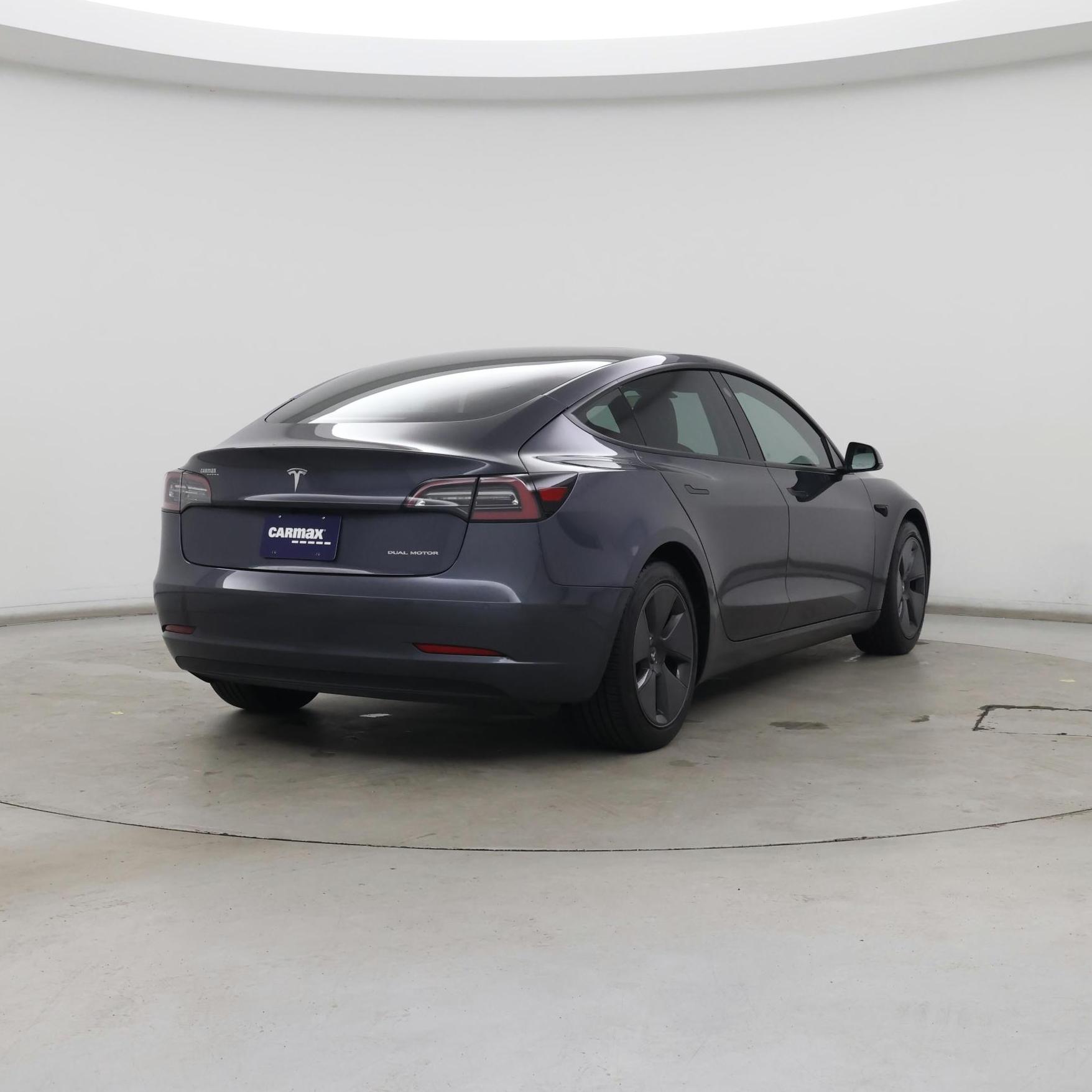 Thumbnail: 2022 Tesla Model 3 - 8